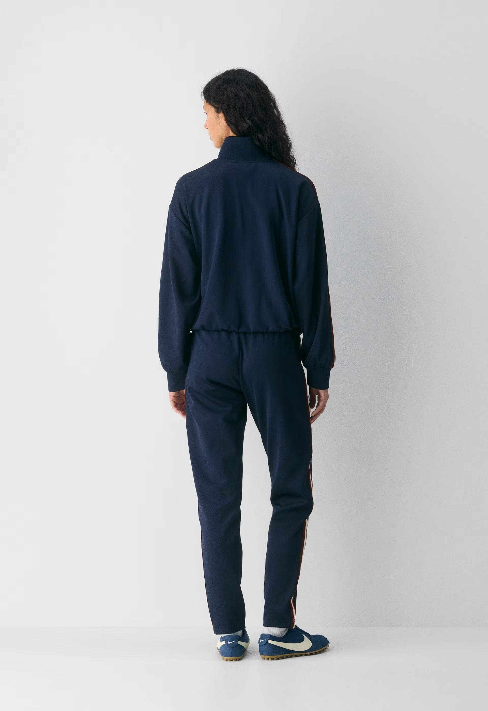 Winger Track Pant - ADMIRAL /MULTI