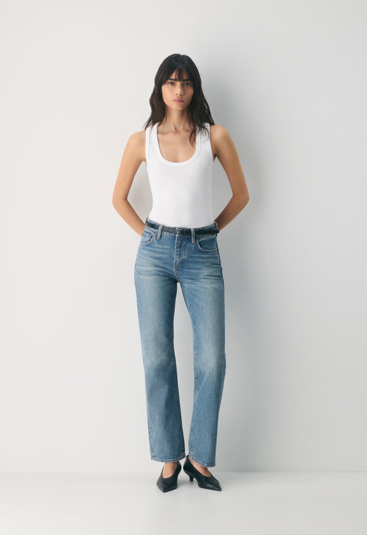 Denim Forum Sharon Classic Mid-Rise Straight Jean - VINTAGE MEDIUM BLUE
