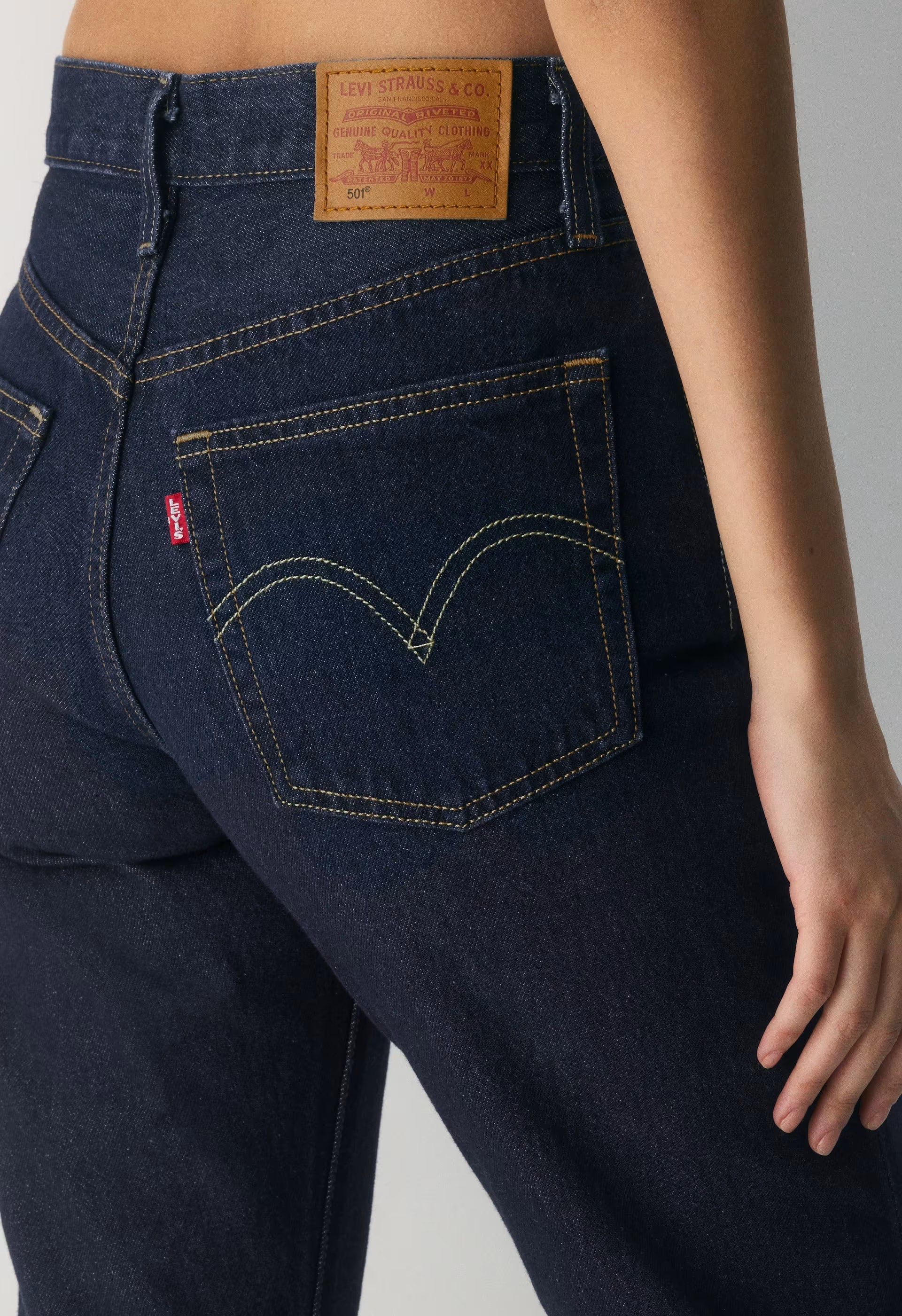 Levi's 501 Original Jean - DEEP BREATH