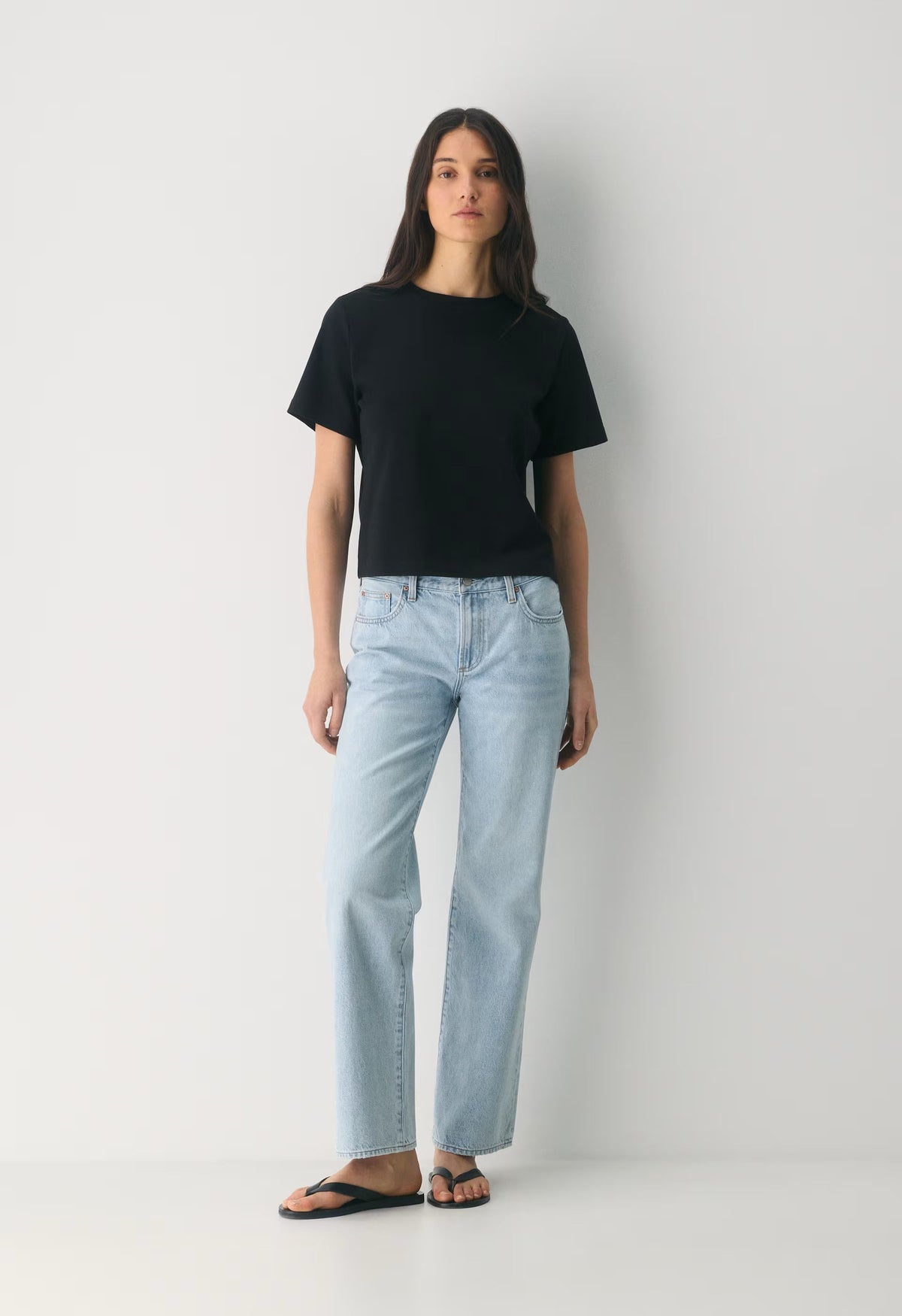 Denim Forum The Farrah Lo-Rise Wide Jean - 15 YRS BRL THR BLEU