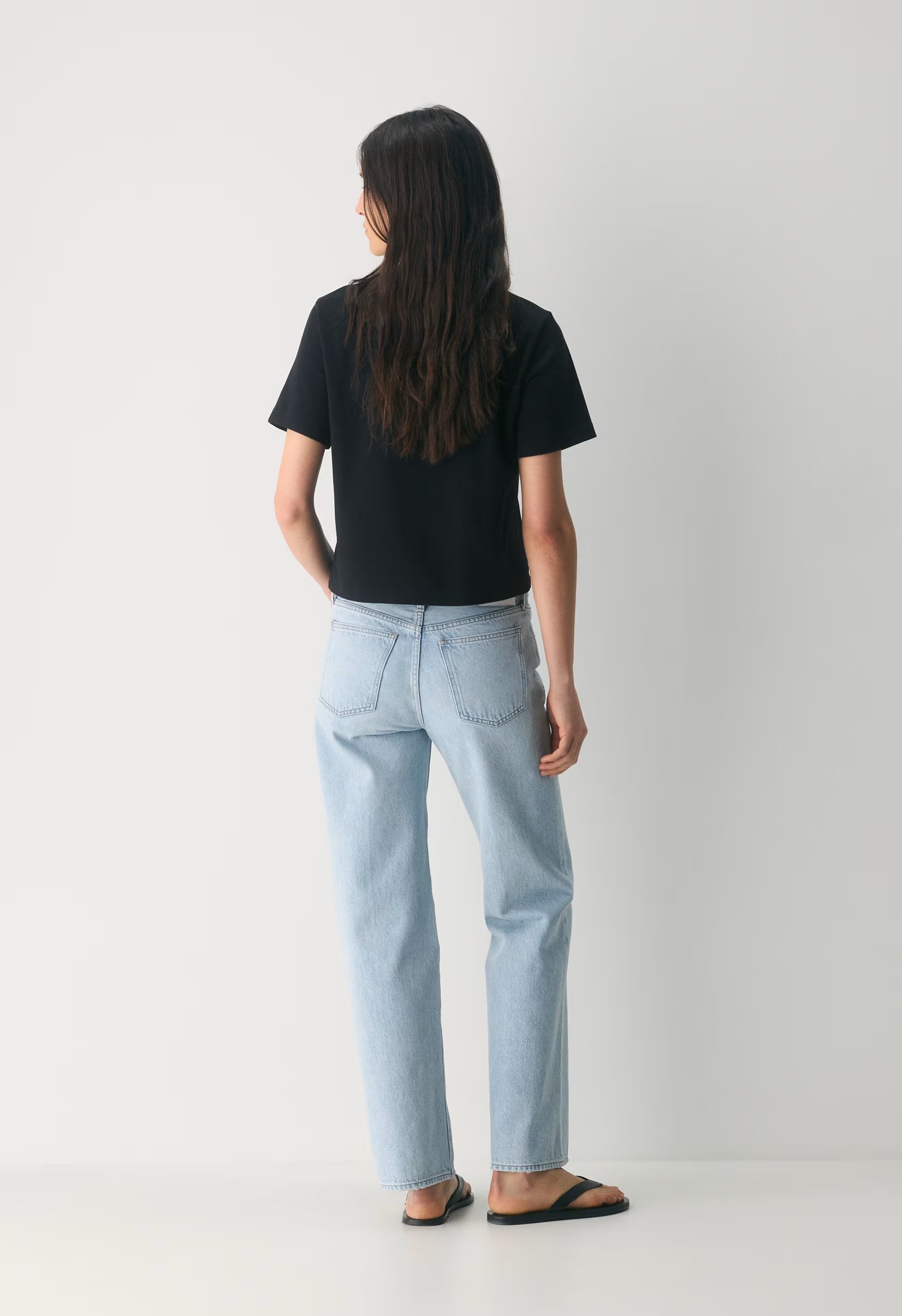Denim Forum The Farrah Lo-Rise Wide Jean - 15 YRS BRL THR BLEU
