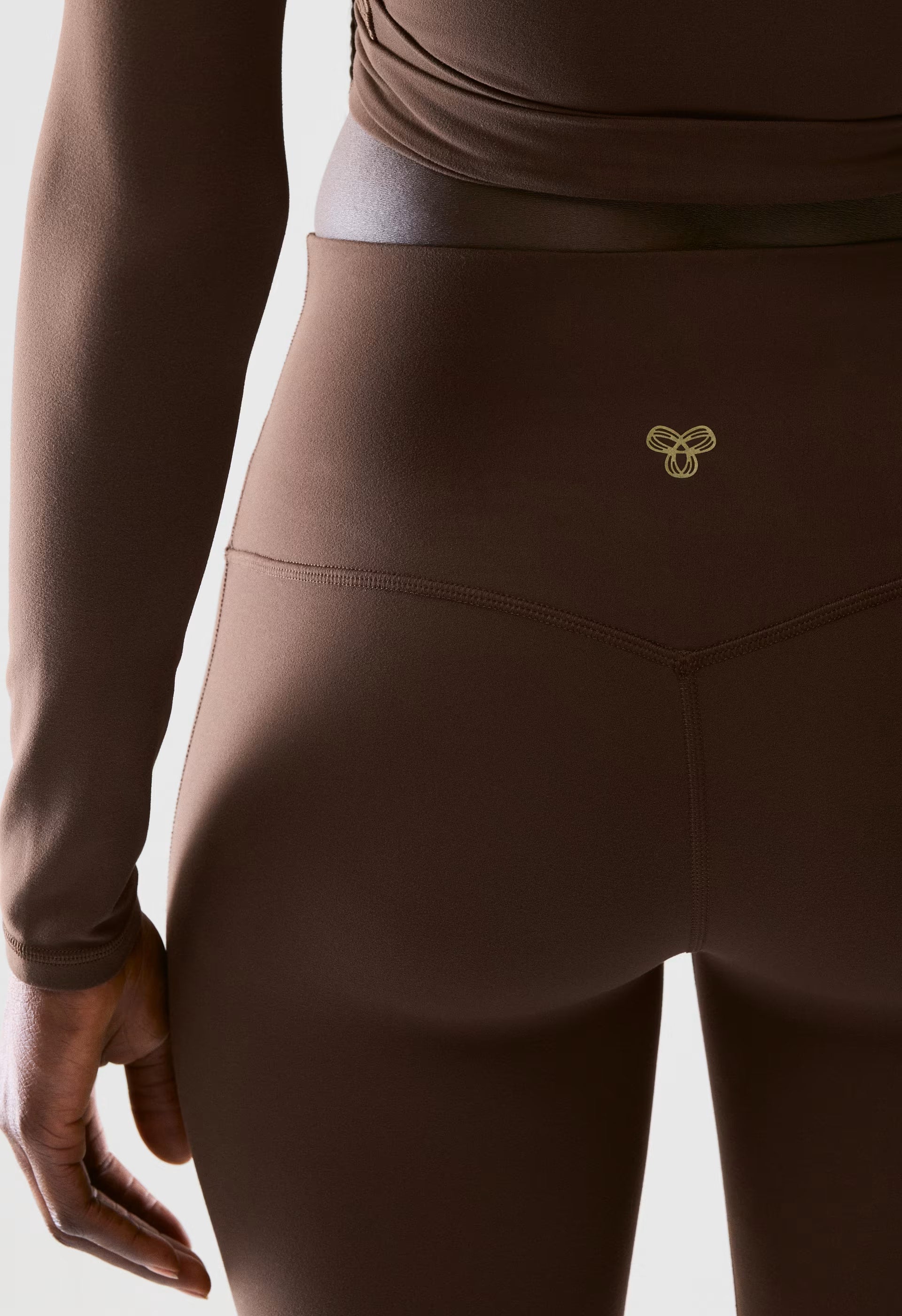 BUTTER Cheeky Infinite Hi Flare 30 Legging - RICH MOCHA BROWN