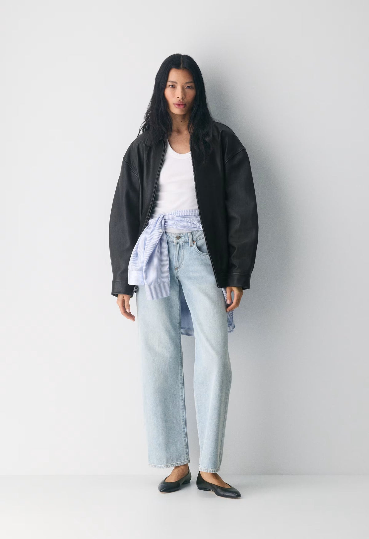 Denim Forum The ‘90s Relaxed Ultra Lo-Rise Wide Jean - 15 YRS BRL THR BLEU