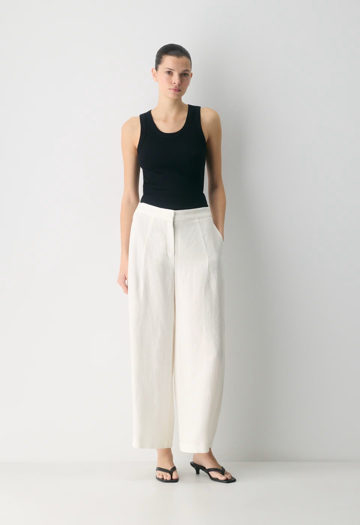Consort Barrel Pant - PowerLinen™ - LIGHT BIRCH