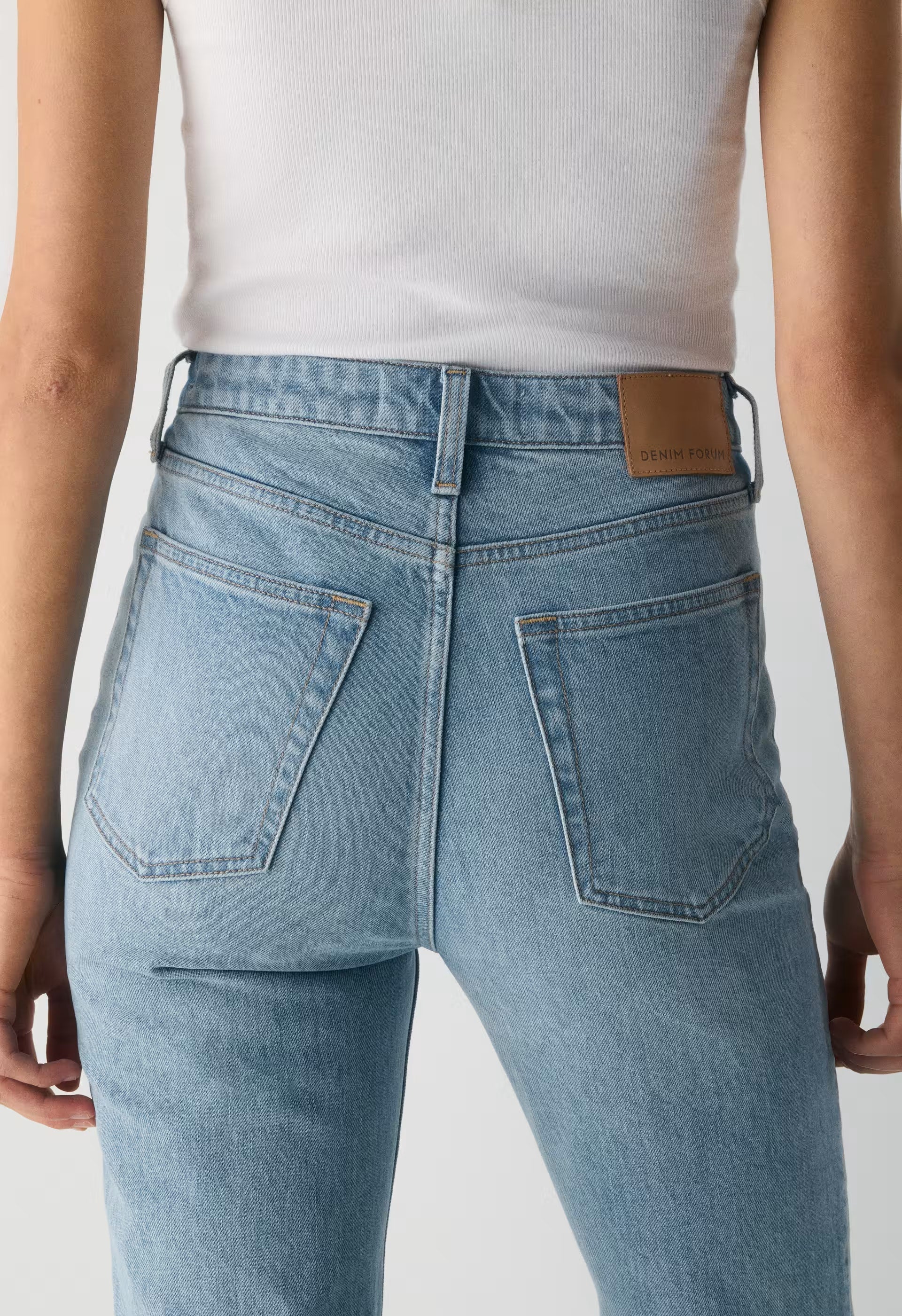 Denim Forum 001 Slim Hi-Rise Bootcut Jean - 7 YRS BLEU TABOO
