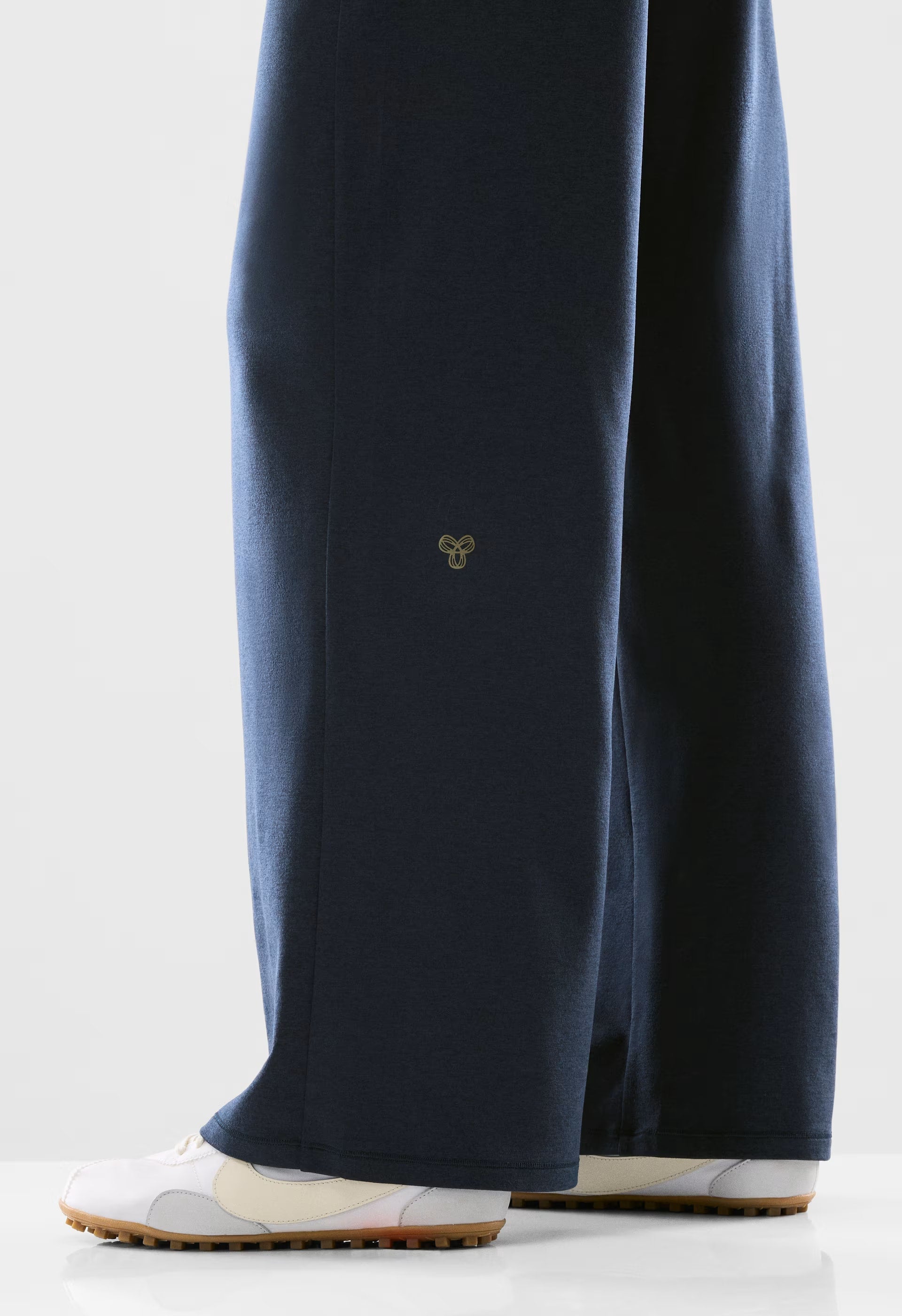 SoftBound™ Break Pant - HEATHER CHROME