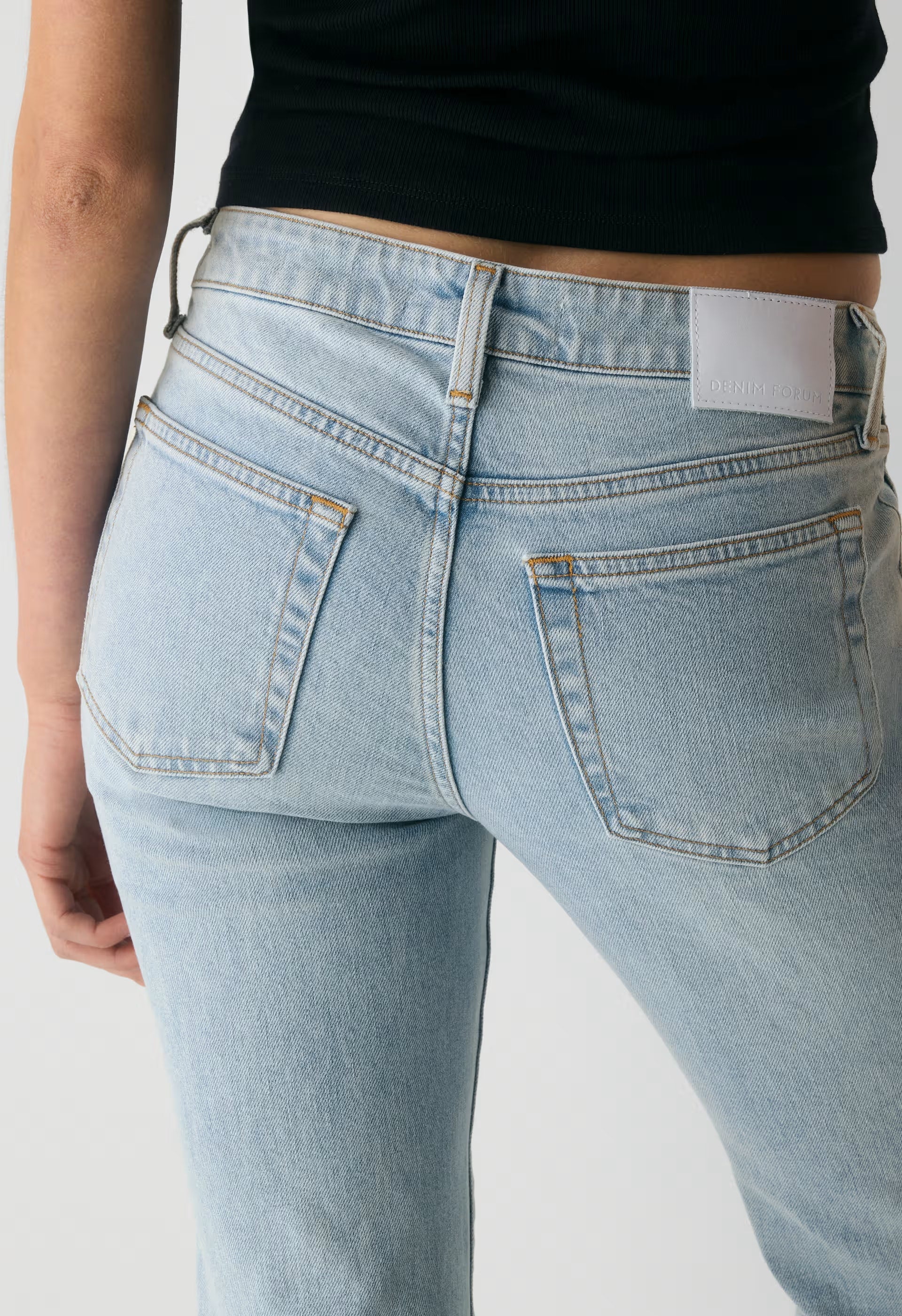 Denim Forum 002 Slim Lo-Rise Bootcut Jean - 15 YRS BRL THR BLEU