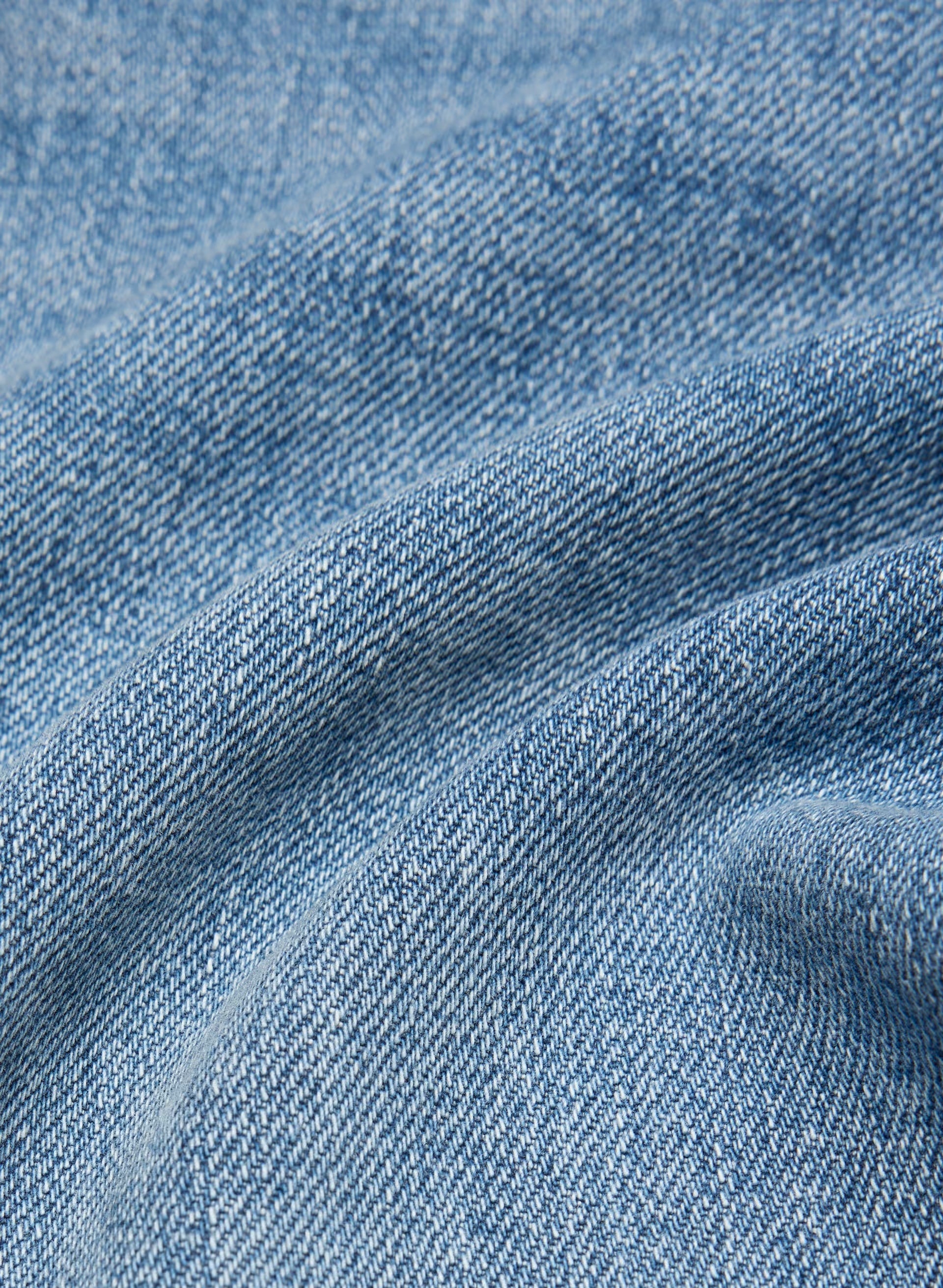 Denim Forum 002 Slim Lo-Rise Bootcut Jean - 5 YRS KISS N TELL BLEU