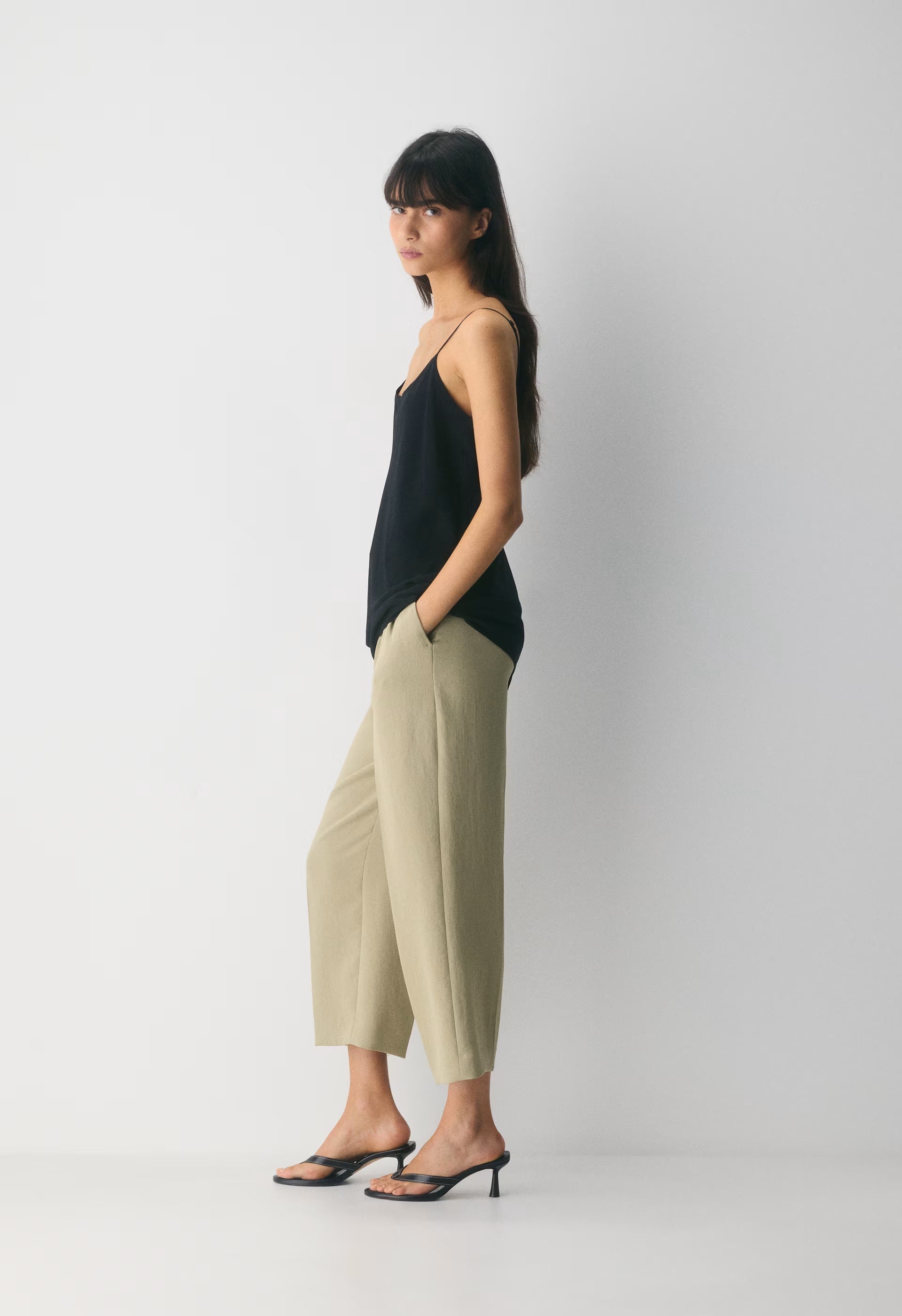The Effortless Pant™ Cropped - Crepette™ - MARTINI OLIVE