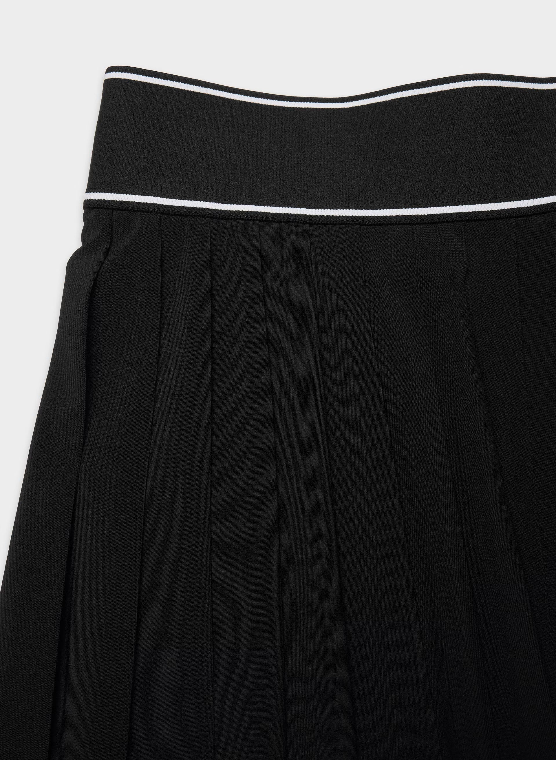 MoveTech™ Tennis Pro Micro Skirt - BLACK/WHITE