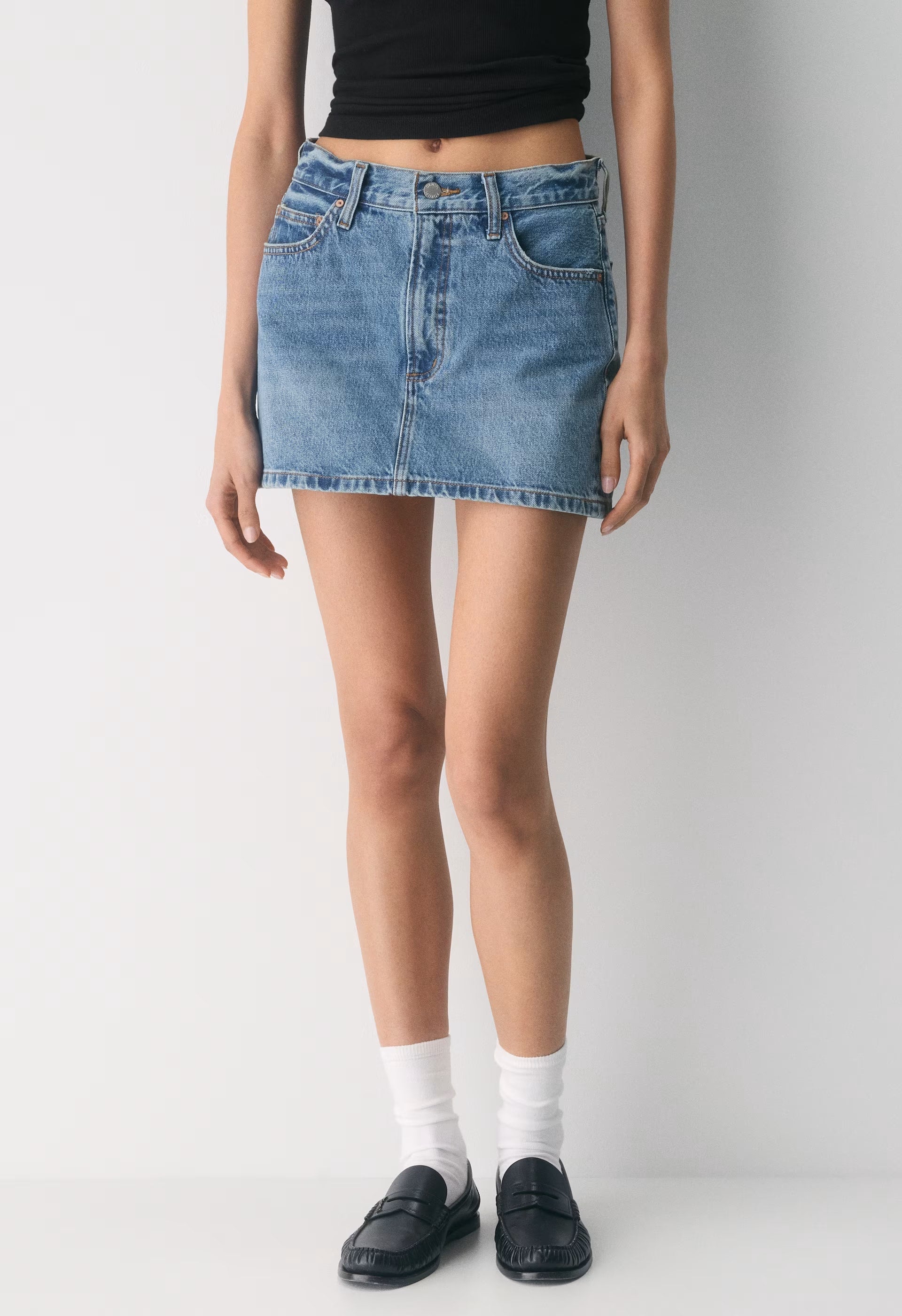 Denim Forum The ‘90s Ricci Micro Denim Skirt - 5 YRS KISS N TELL BLEU