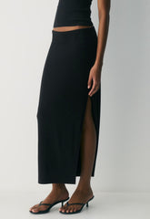 Smooth Matter™ Subscript Skirt - BLACK