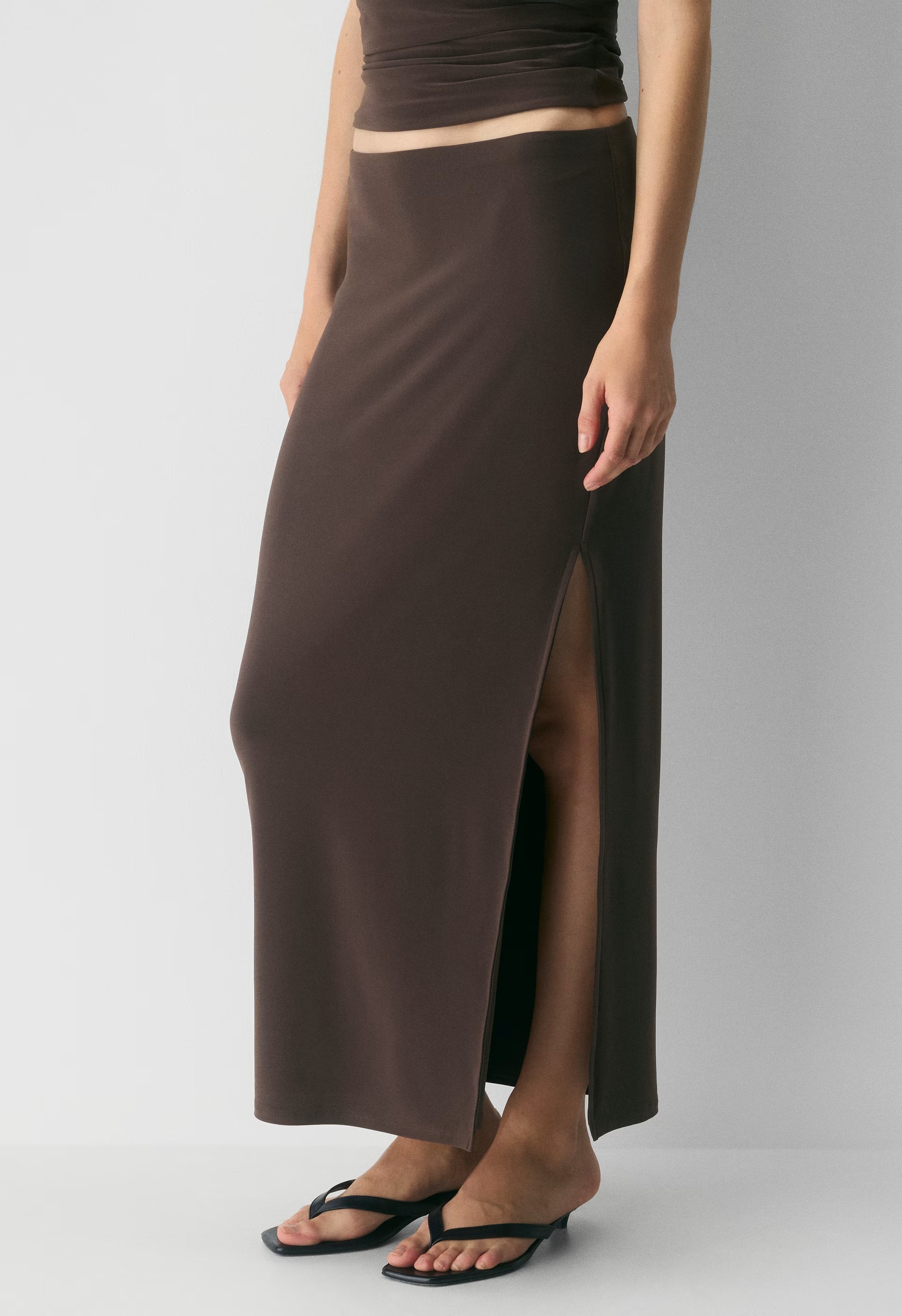 Smooth Matter™ Subscript Skirt - RICH MOCHA BROWN