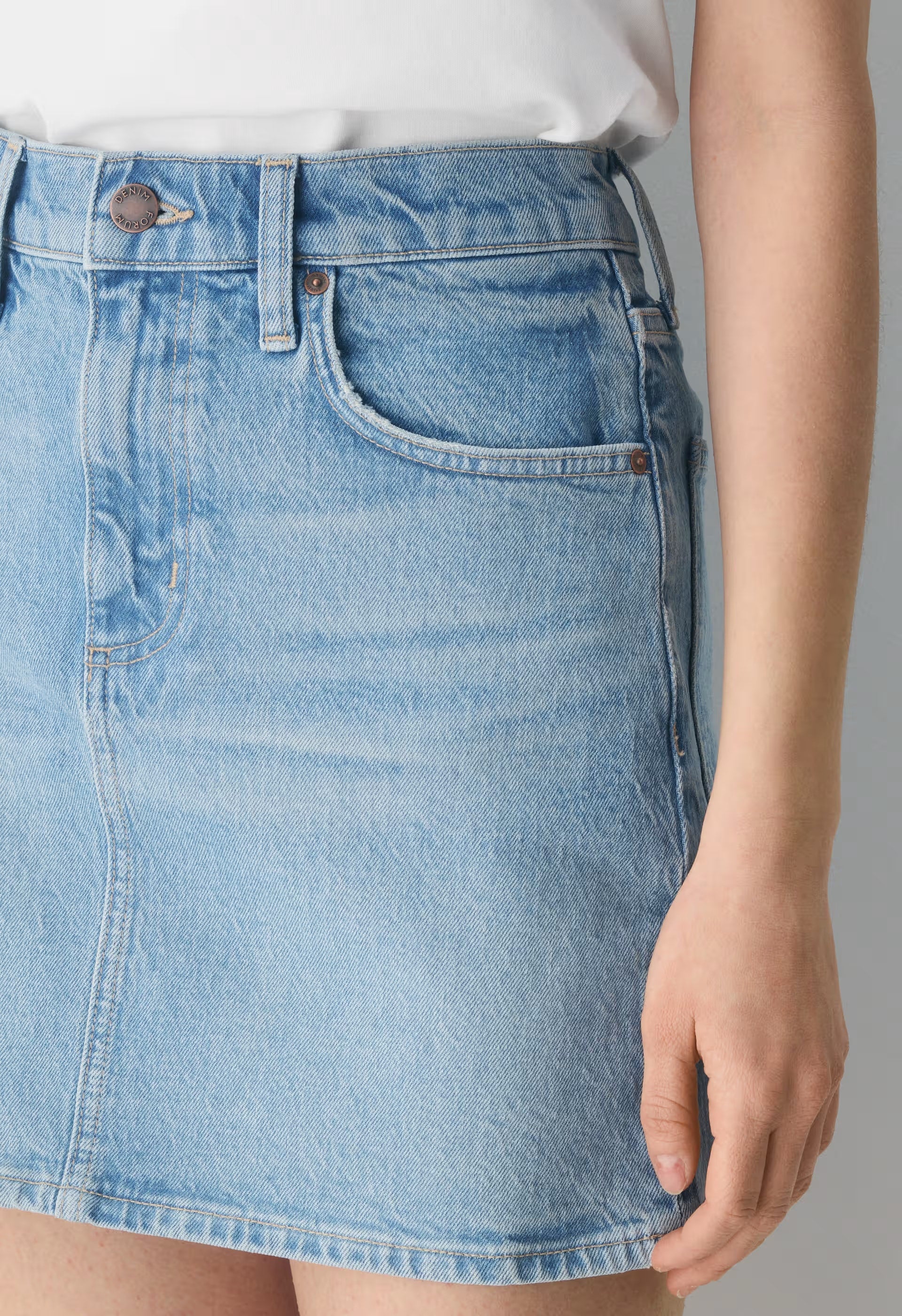 Denim Forum Julia Micro Denim Skirt - VINTAGE LIGHT BLUE