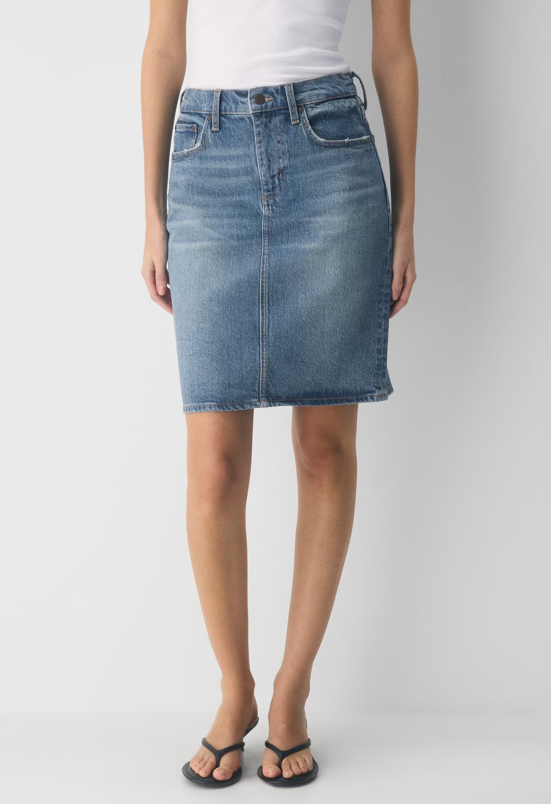 Denim Forum Mena Denim Skirt - VINTAGE MEDIUM BLUE