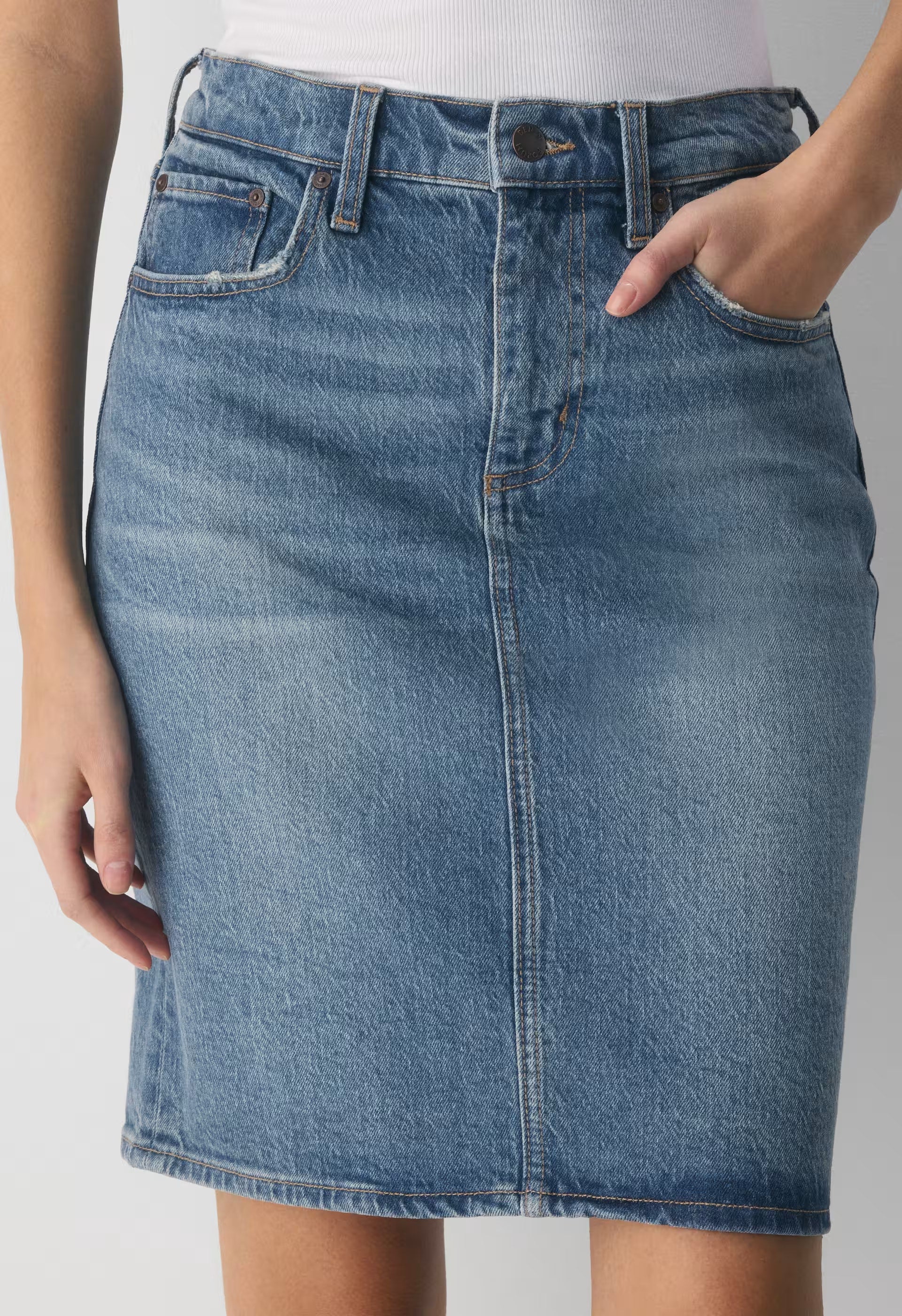 Denim Forum Mena Denim Skirt - VINTAGE MEDIUM BLUE