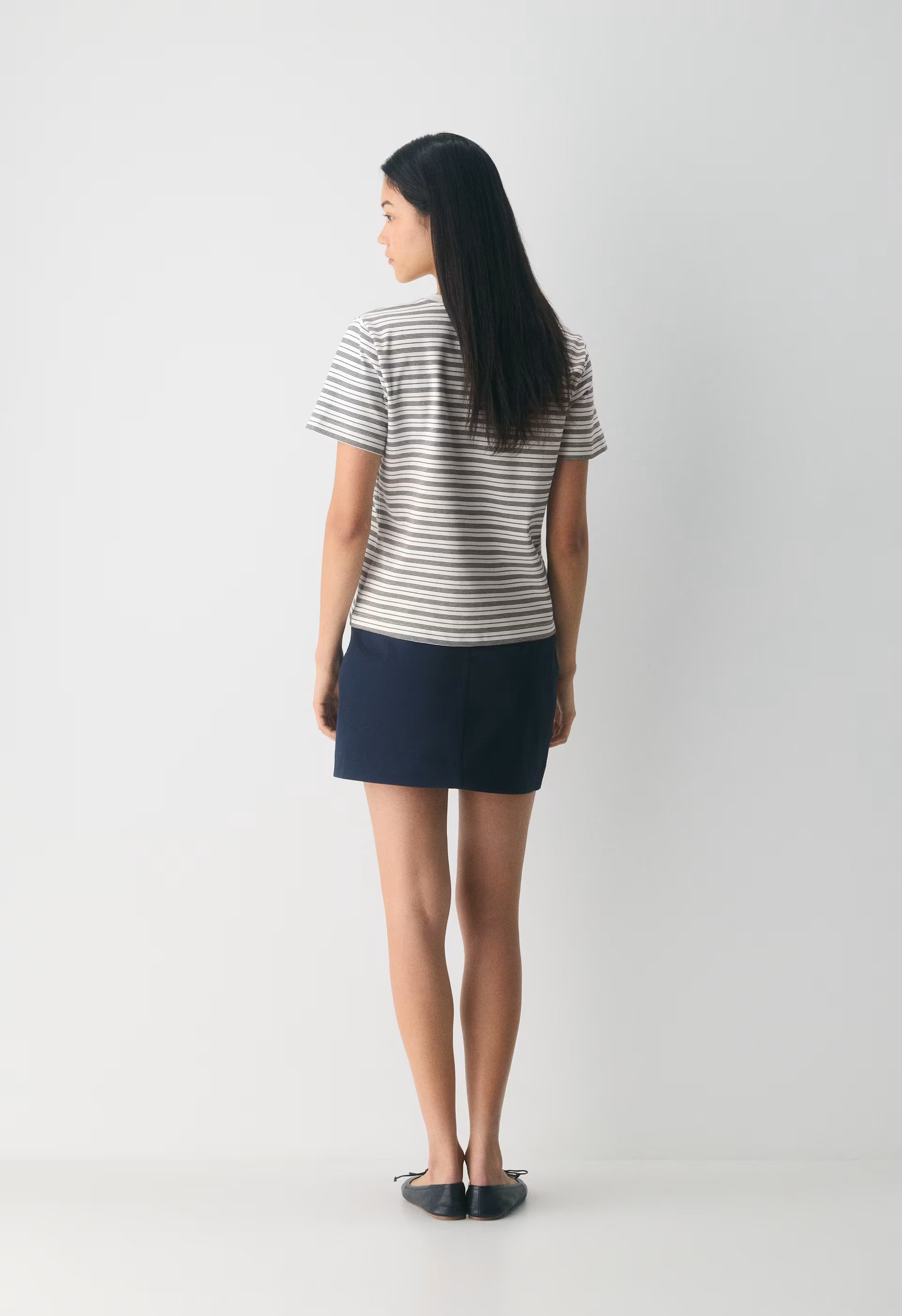 Page Skirt - ADMIRAL
