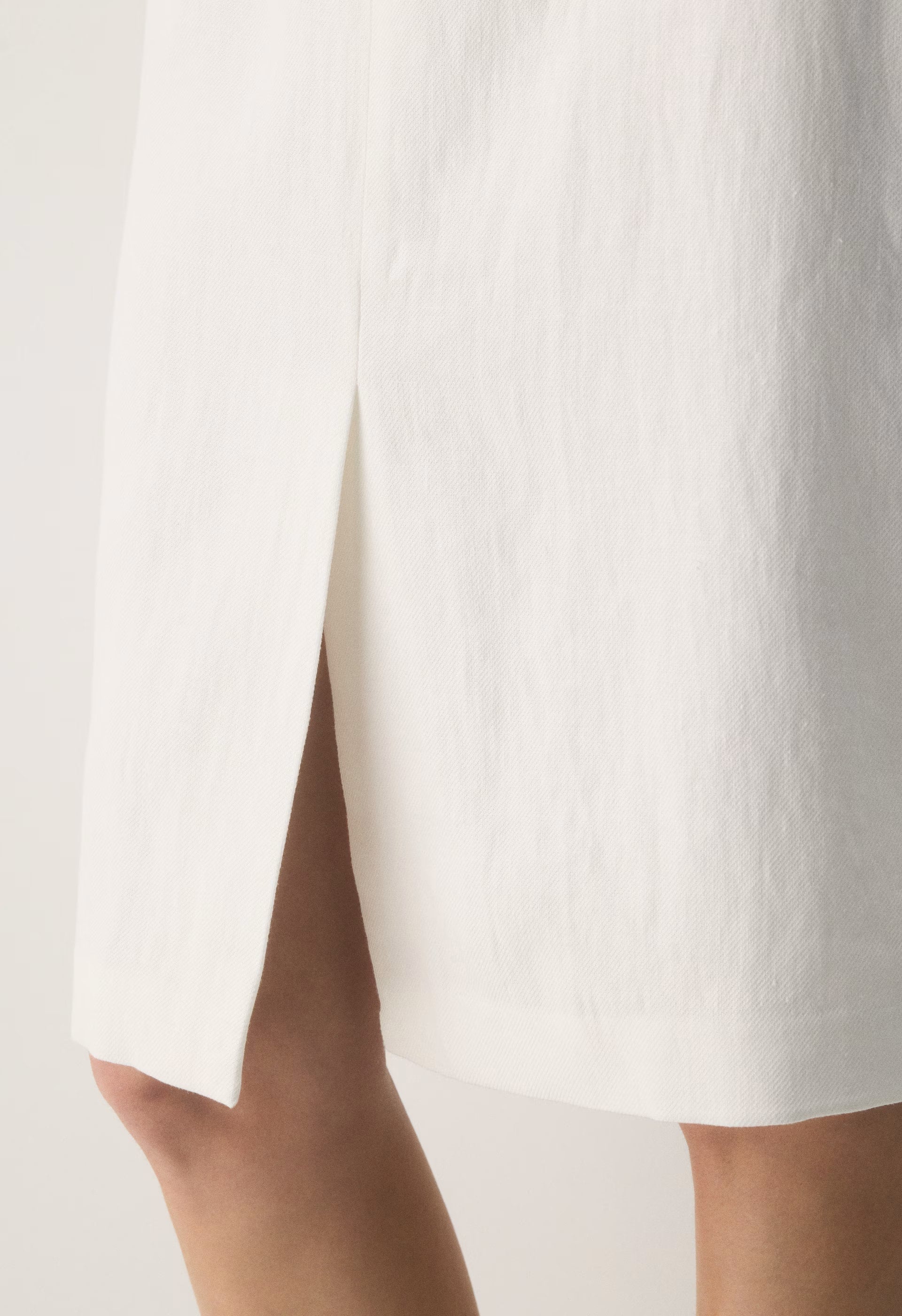 Yorkville Skirt - PowerLinen™ - LIGHT BIRCH