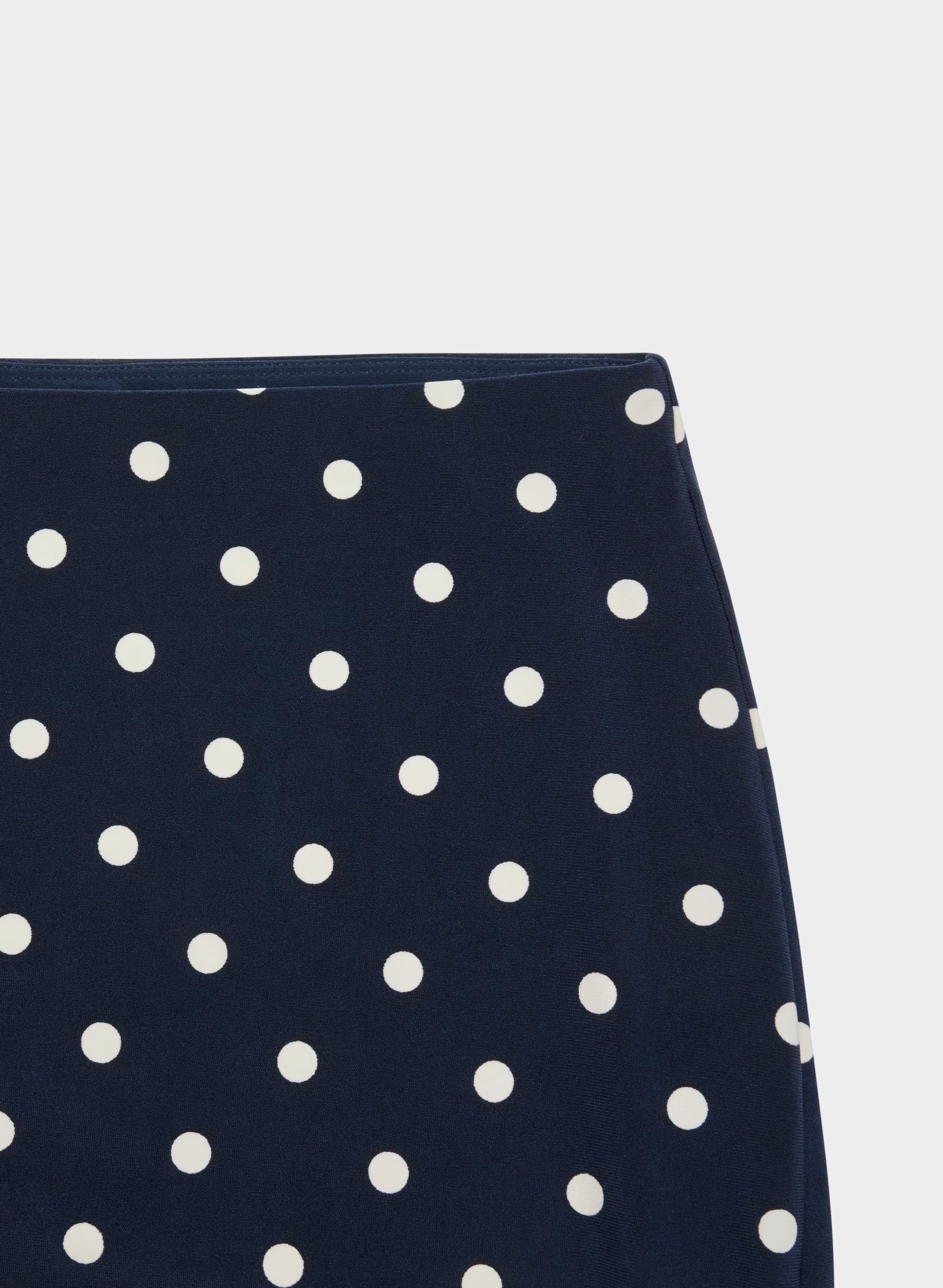 Smooth Matter™ Subscript Skirt - ADMIRAL/ LIGHT BIRCH