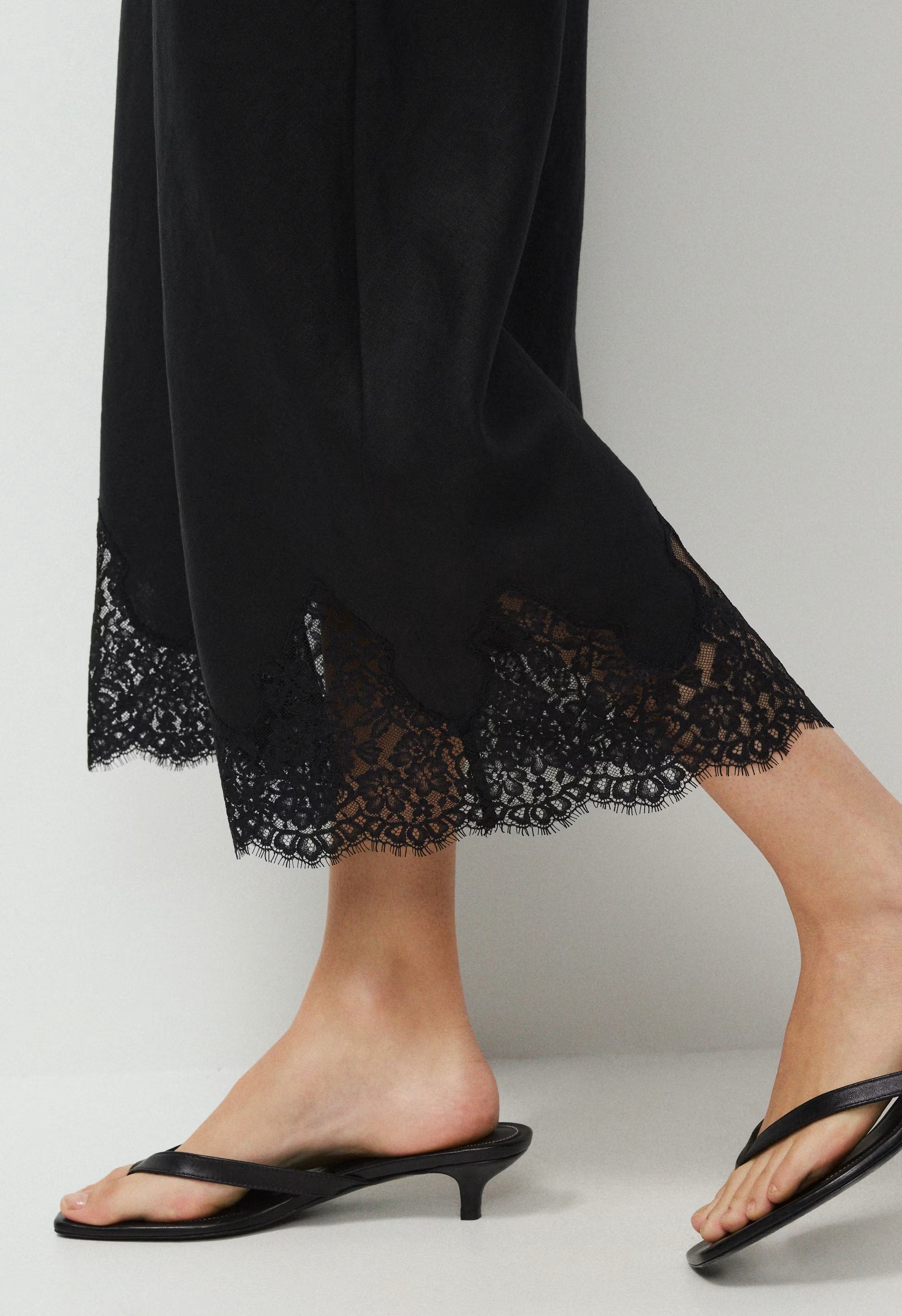 Henrietta Linen Skirt - BLACK/BLACK