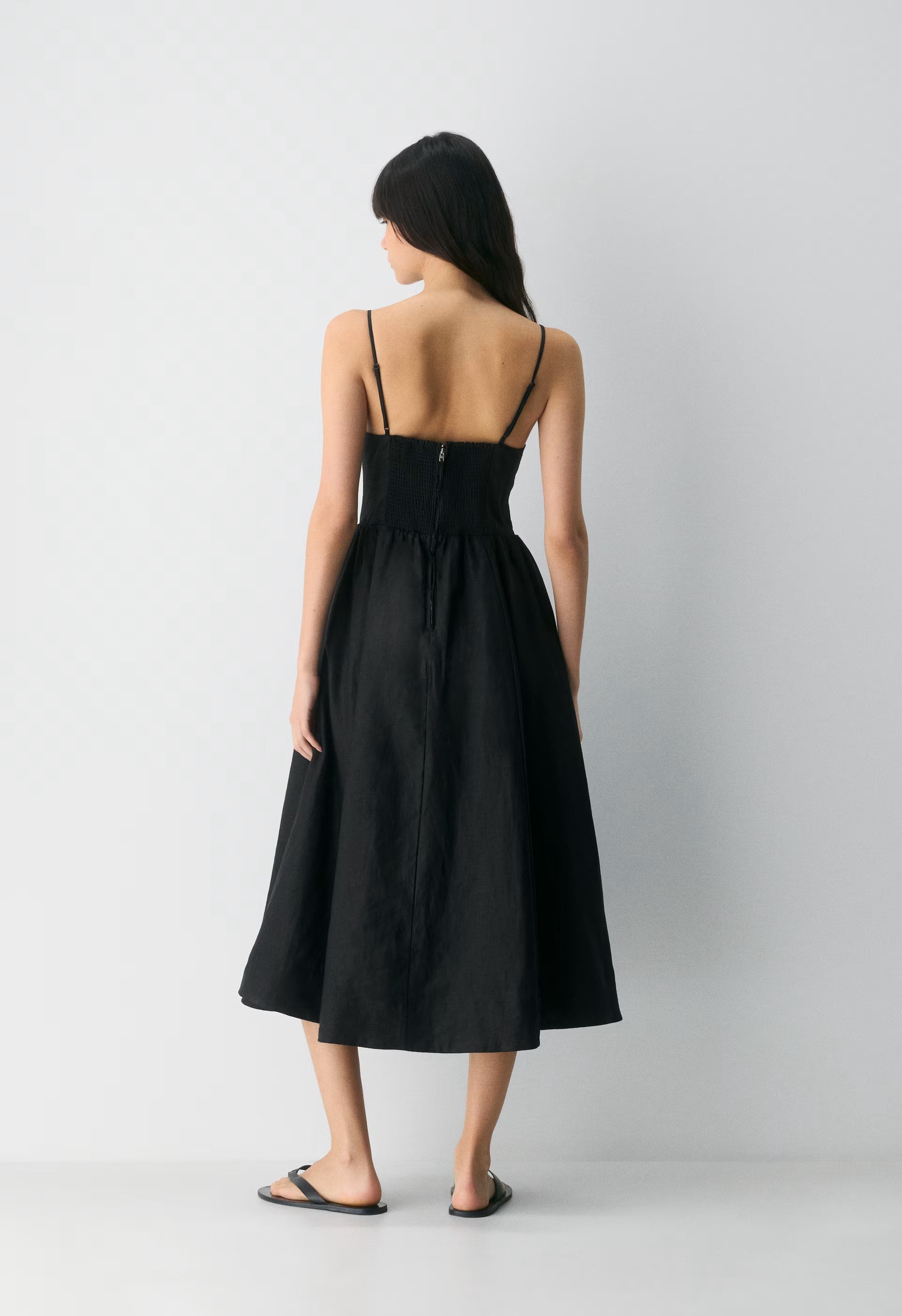Technique Linen Dress - BLACK