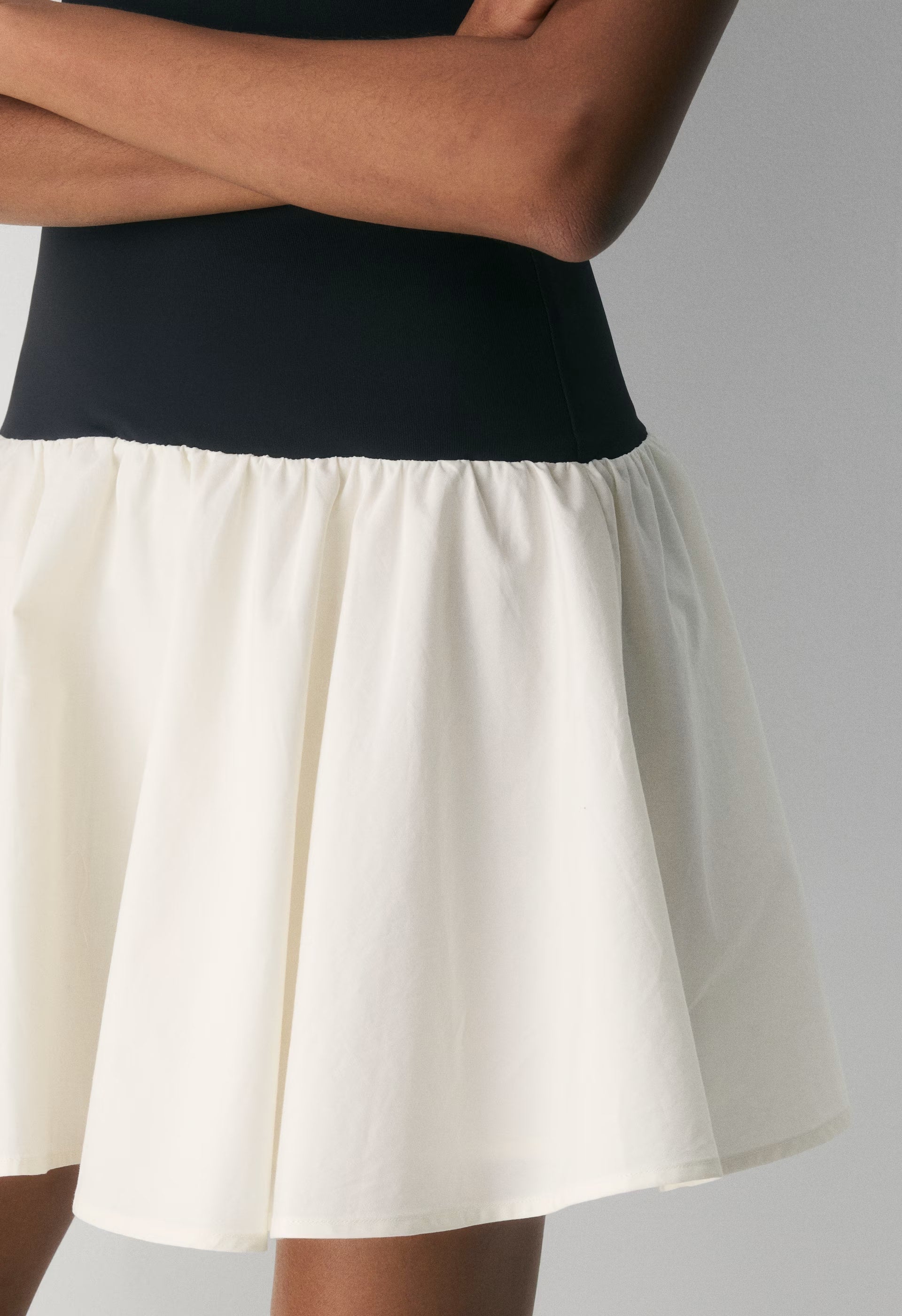 Private Poplin Dress - LIGHT BIRCH/BLACK