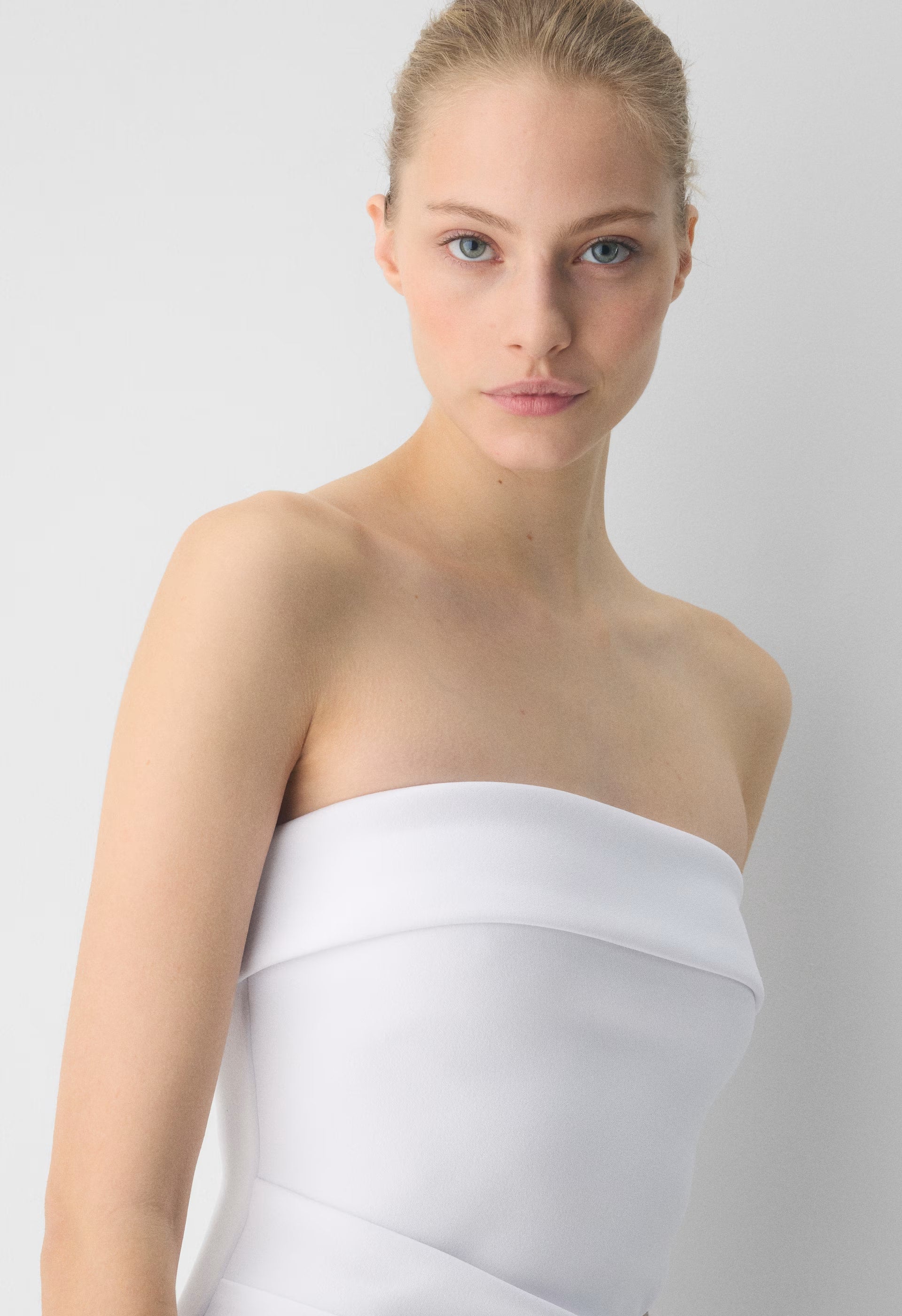 FigureKnit™ Eyecatcher Dress - BRIGHT WHITE