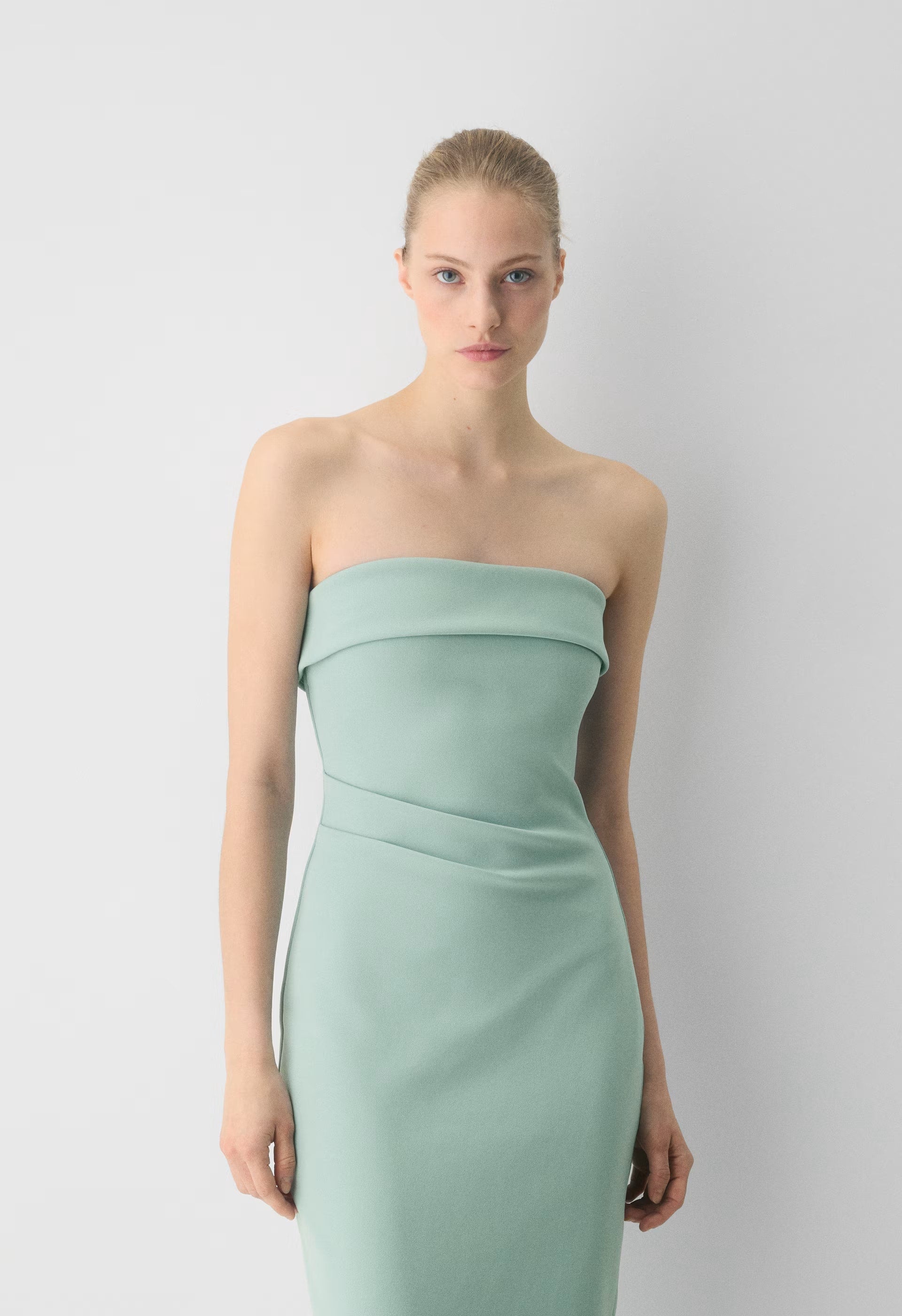 FigureKnit™ Eyecatcher Dress - GODDESS SAGE