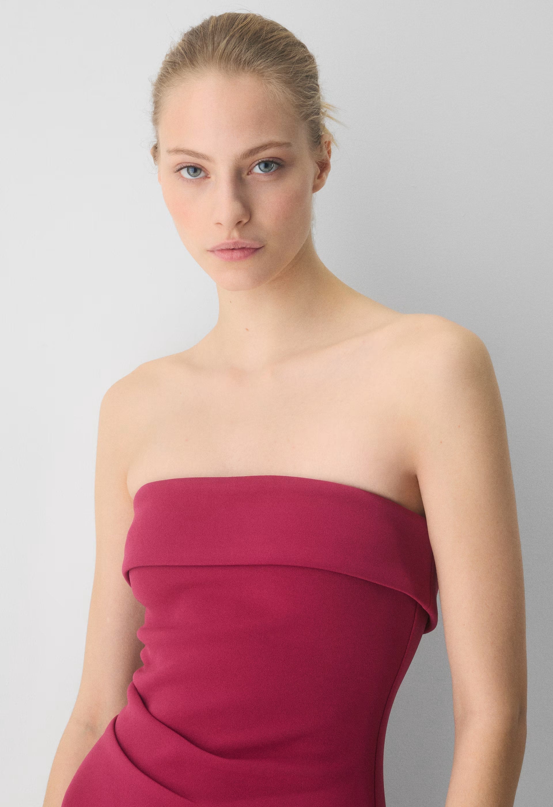 FigureKnit™ Eyecatcher Dress - MARTINI OLIVE
