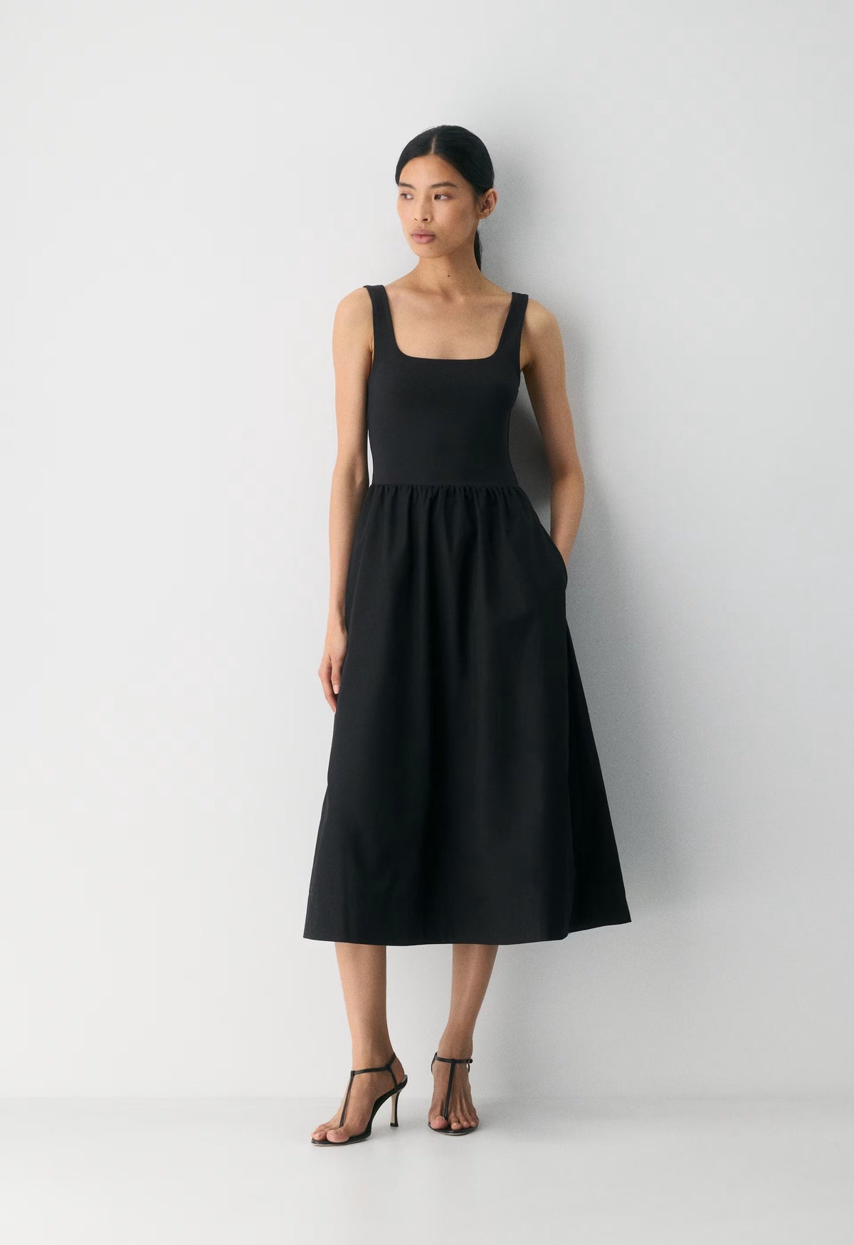 Revive Poplin Dress - BLACK
