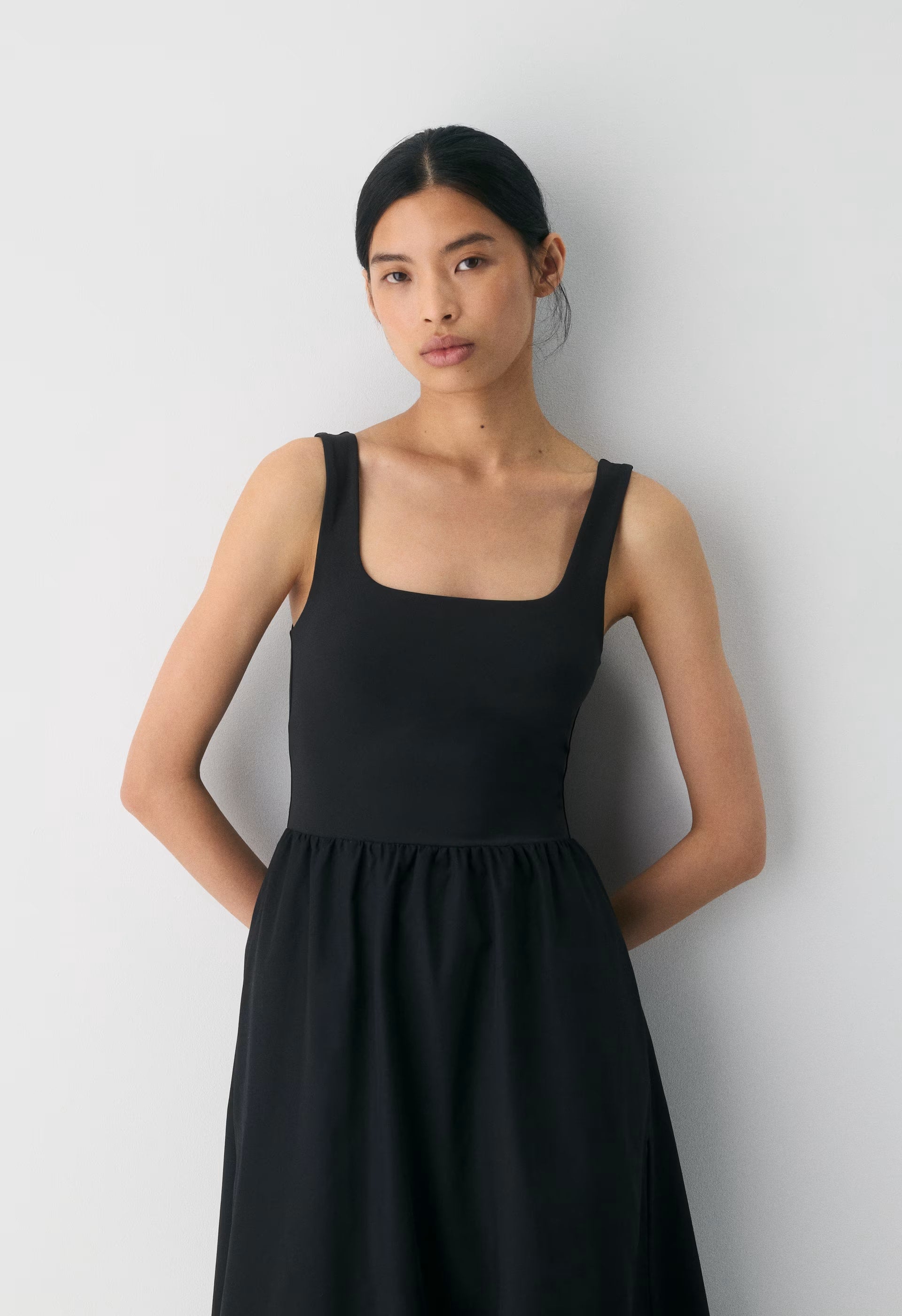 Revive Poplin Dress - BLACK