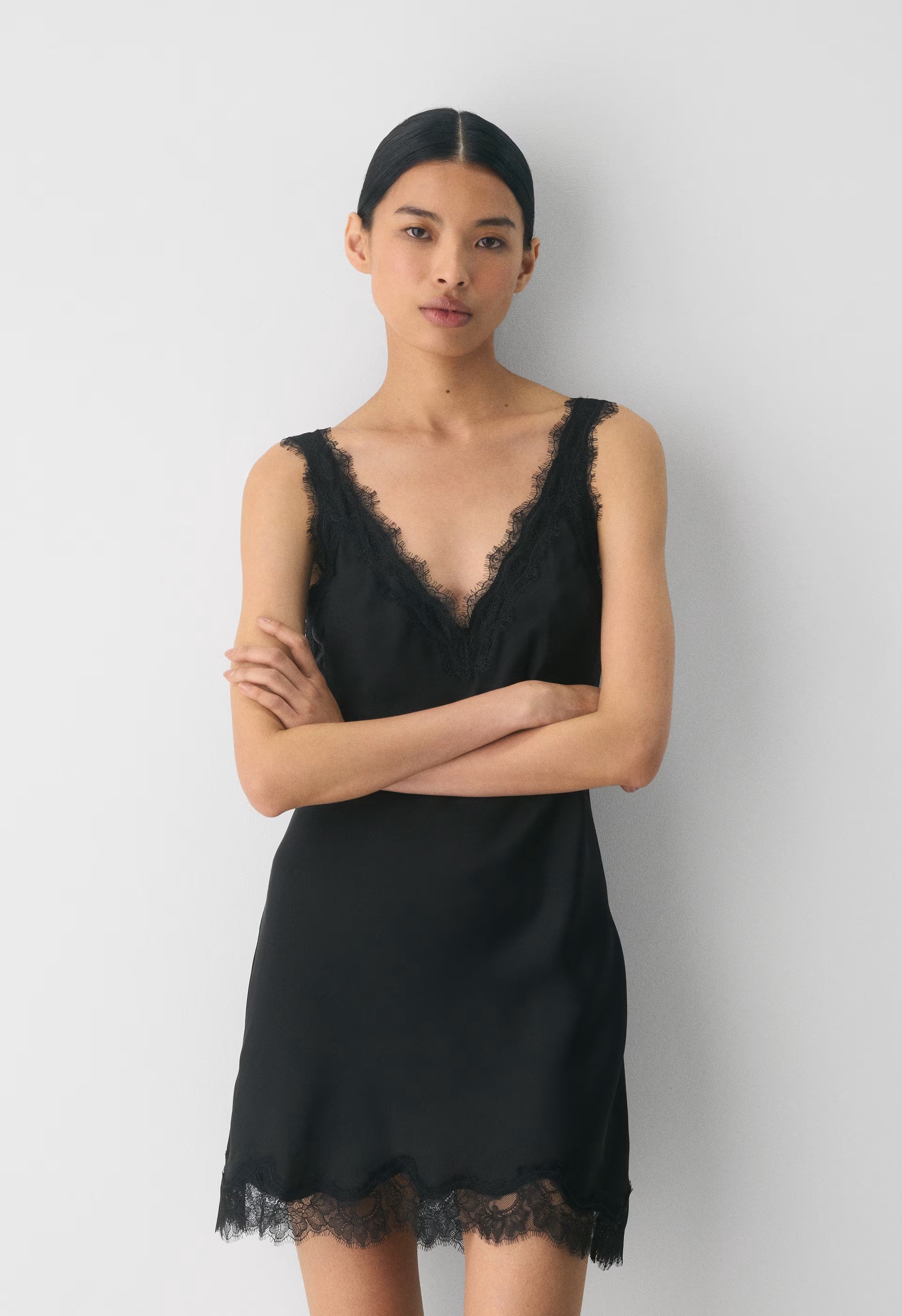 Suite Satin Dress - BLACK/BLACK