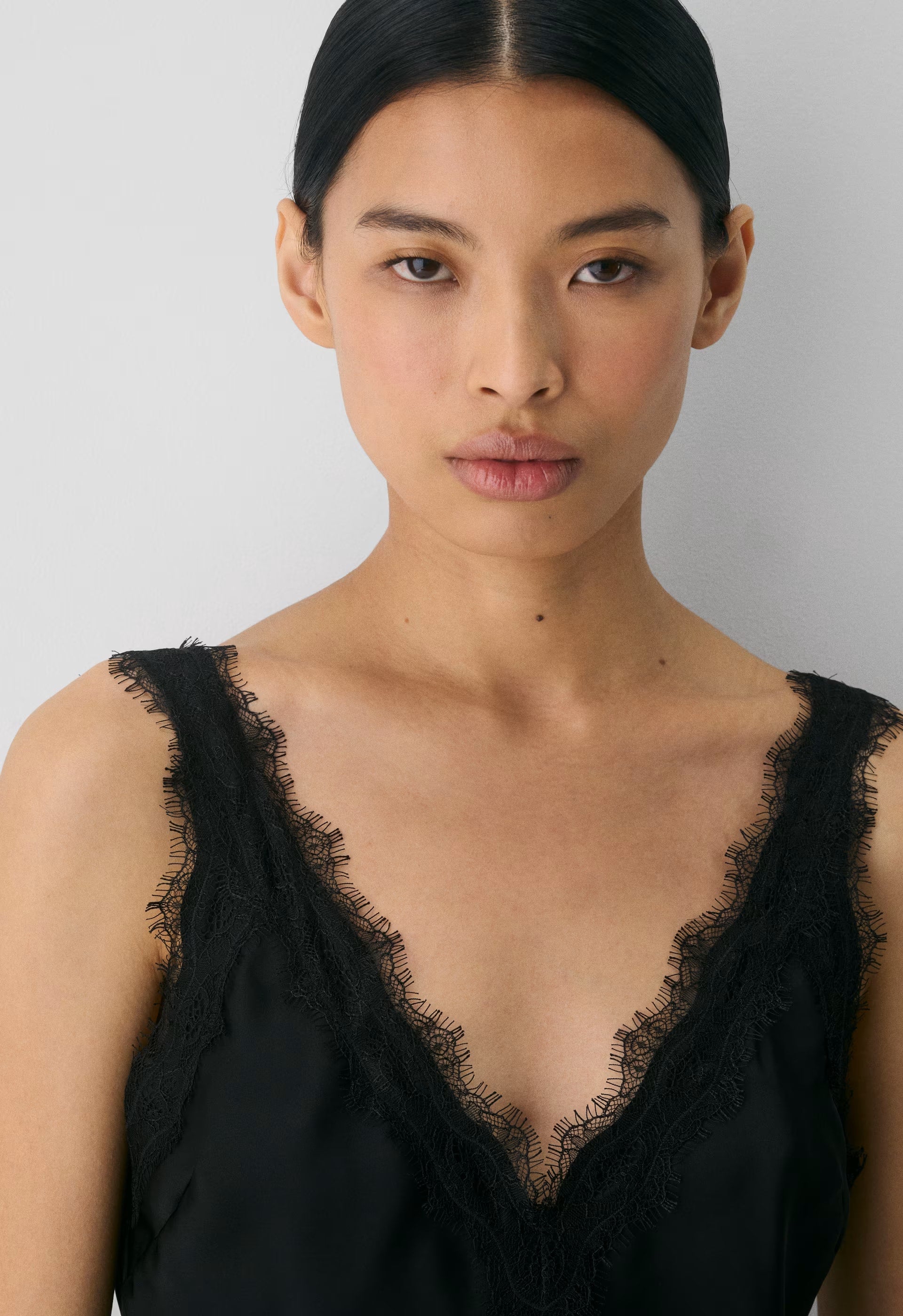 Suite Satin Dress - BLACK/BLACK