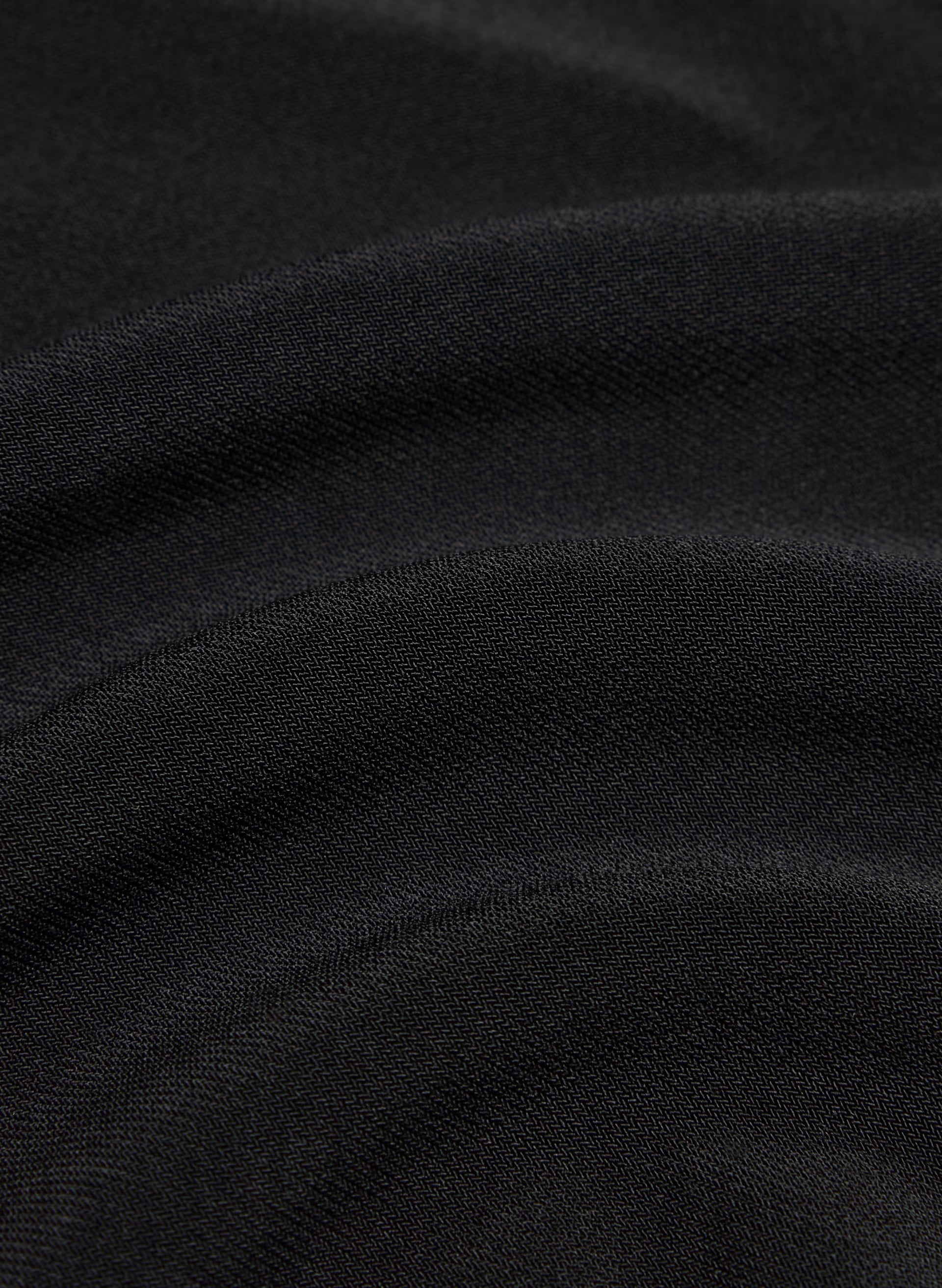 Smooth Matter™ Shadowplay Halter Dress - BLACK/GOLD