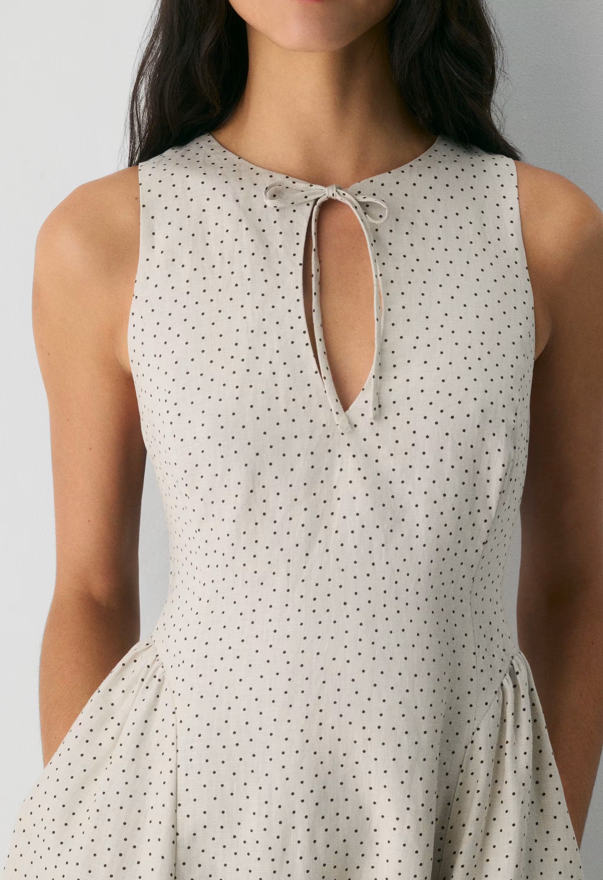 Countess Linen Dress - MTRPLS TAUP /RCH M BN