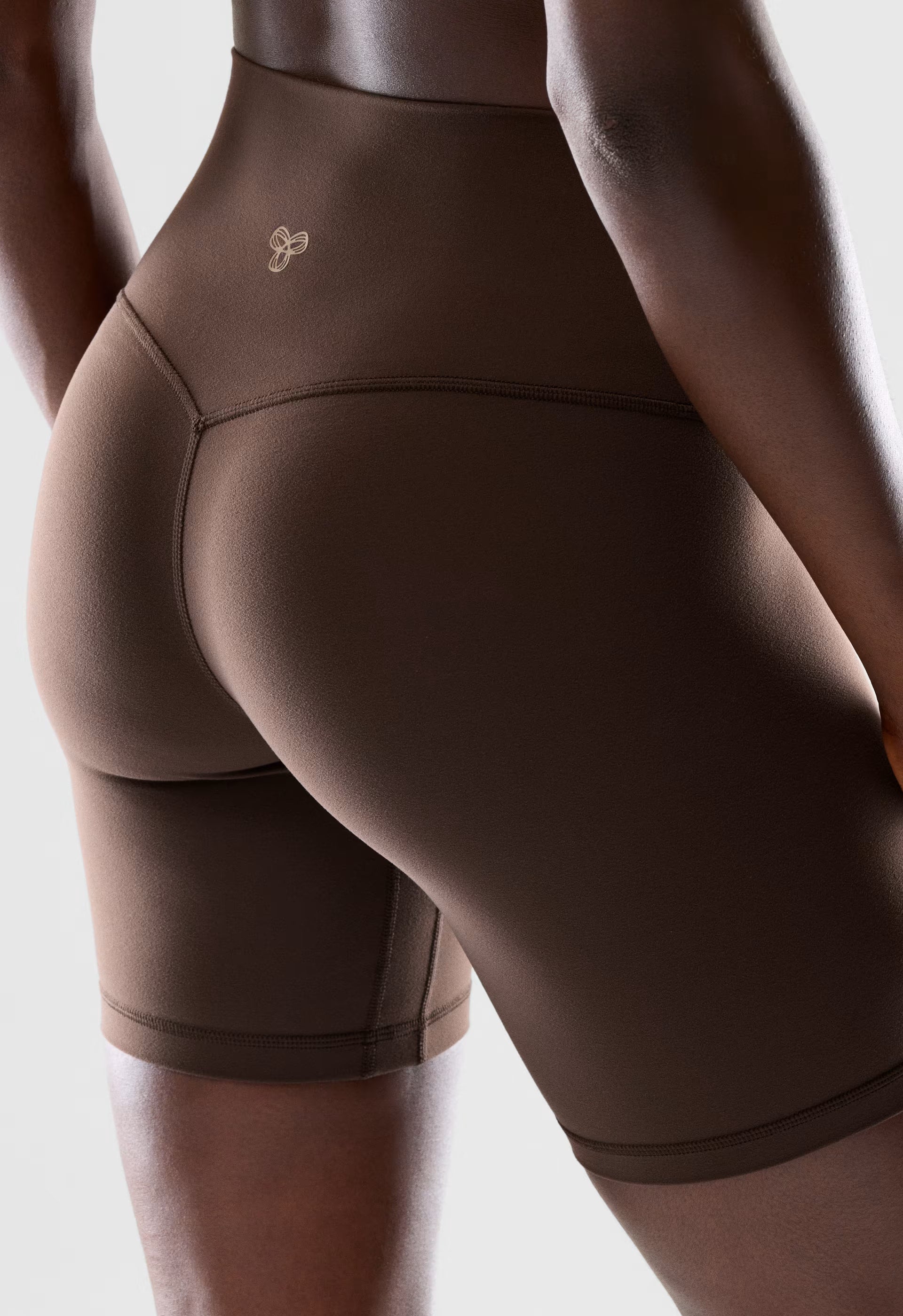 BUTTER Cheeky Hi-Rise 7 Short - RICH MOCHA BROWN