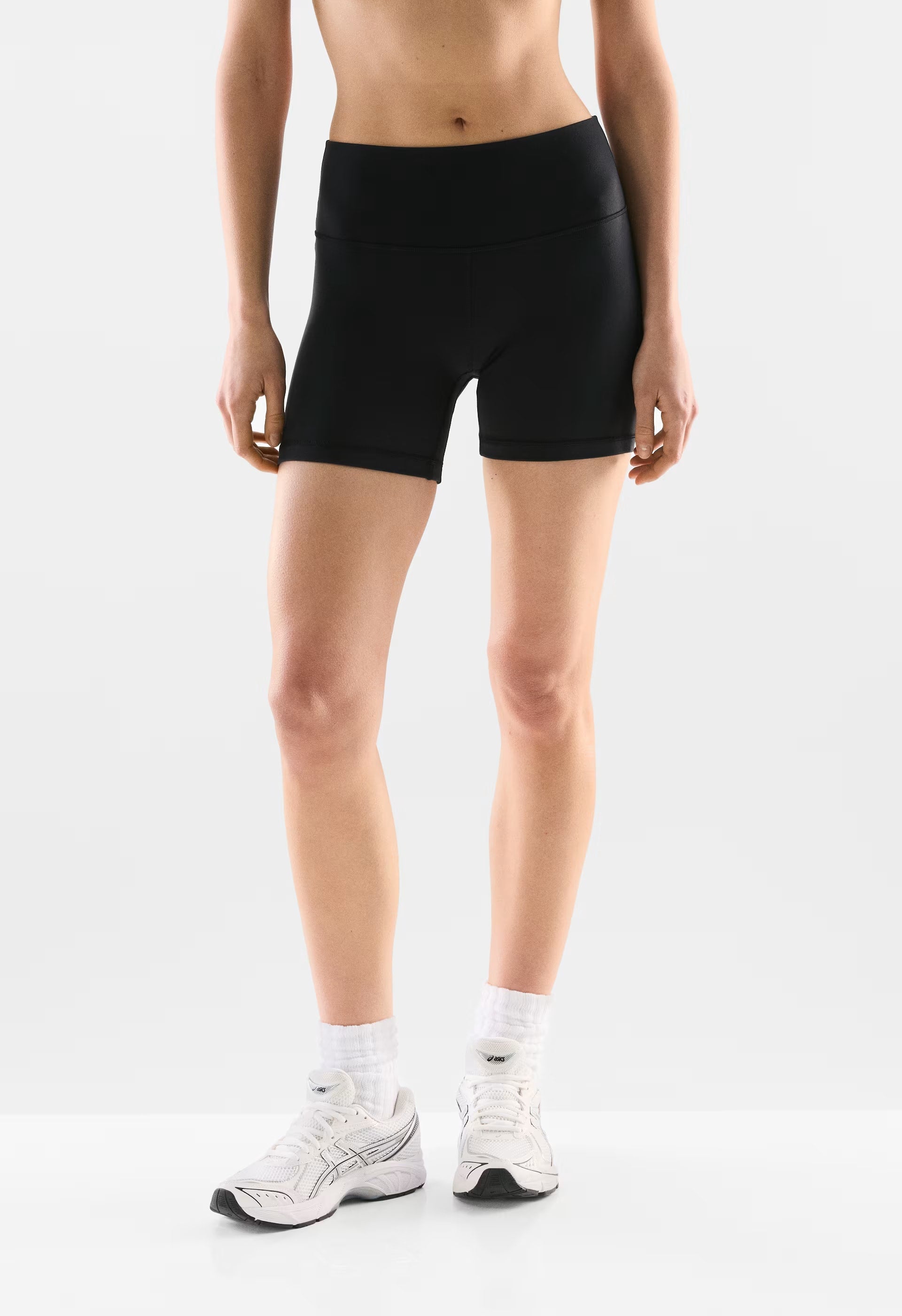 LIFE Atmosphere Hi-Rise 5 Short - BLACK