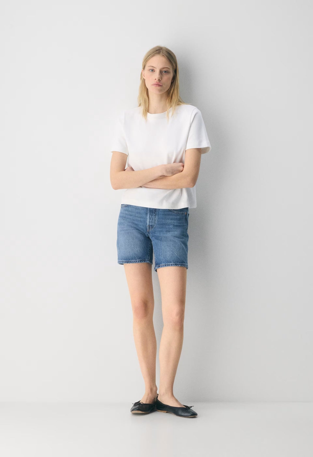 Levi's 501 Mid Thigh Jean Short - BLUE BEAUTY