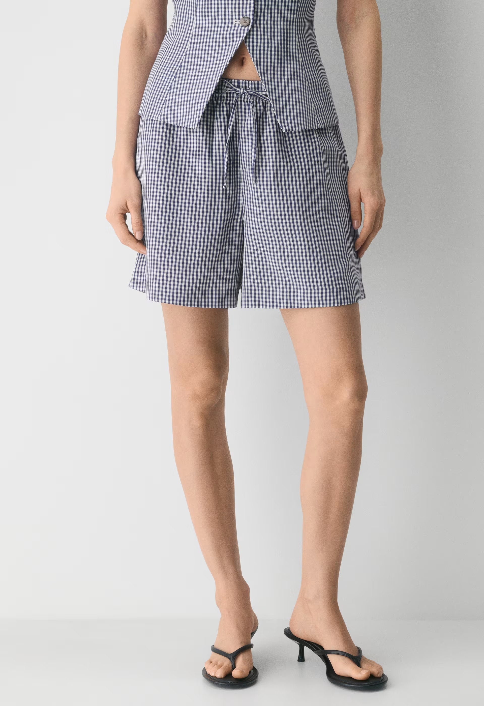 The Lodge Short™ Mid-Thigh - CruiseLinen™ - SRPN CK LT BRH/HBR NVY