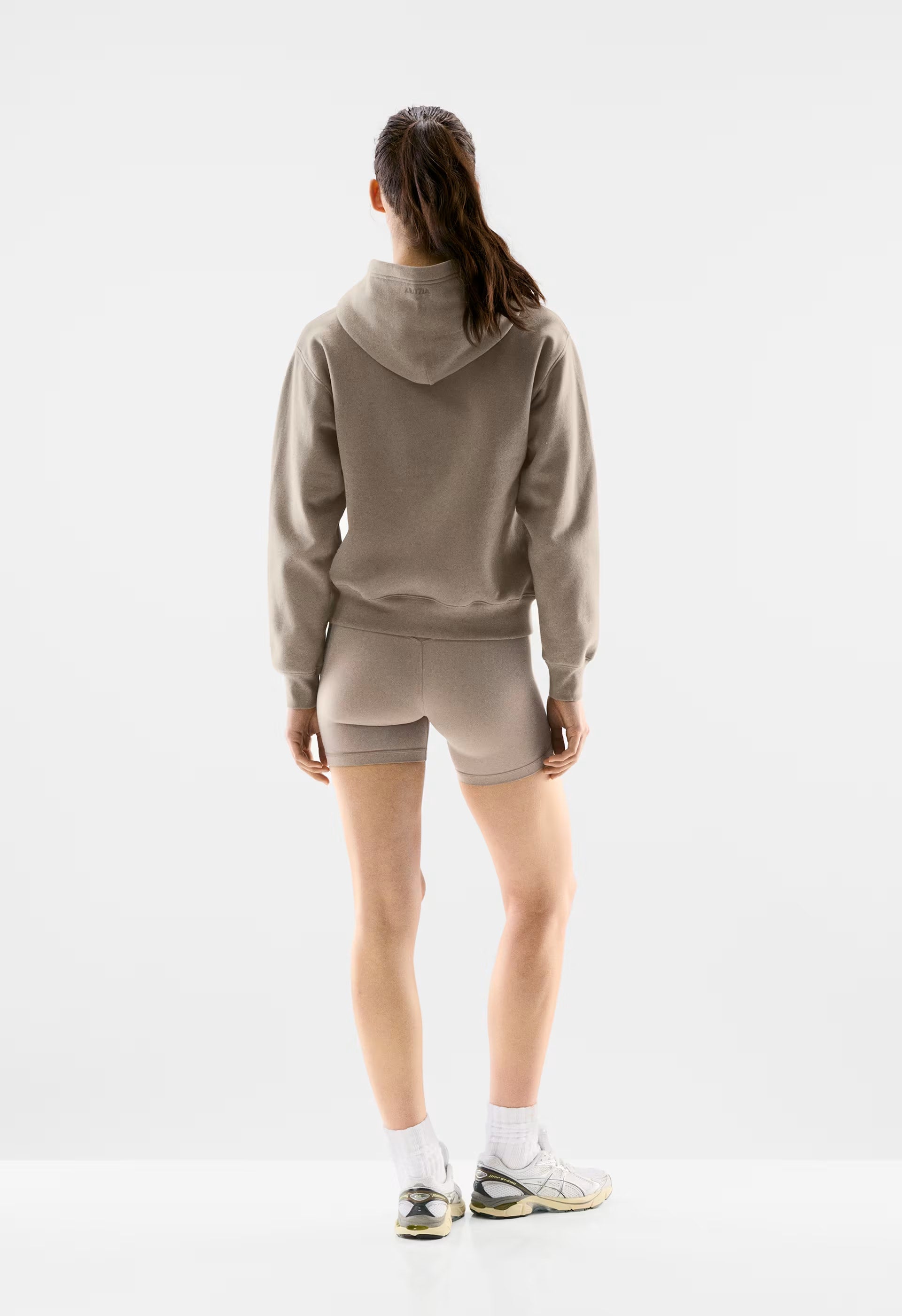 BUTTER Cheeky Infinite Hi-Rise 5 Short - NOMAD TAUPE