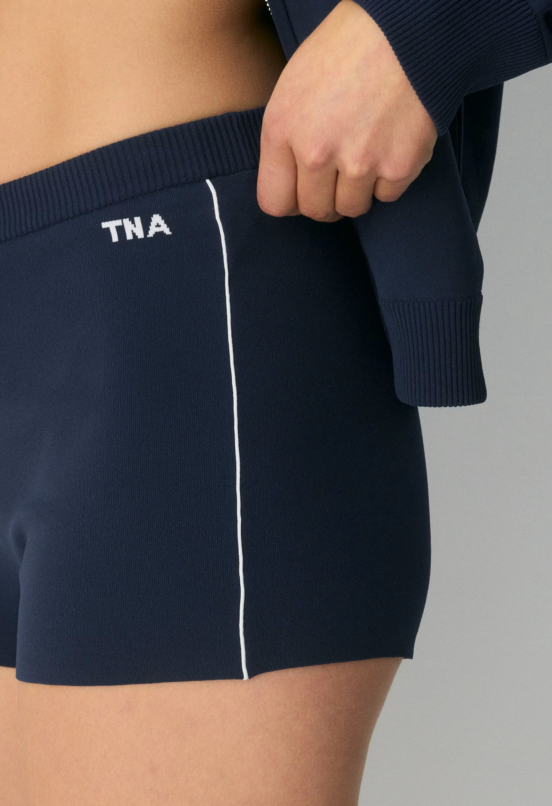 Offseason Short - FRCH VNLLA/RH MCA BRN