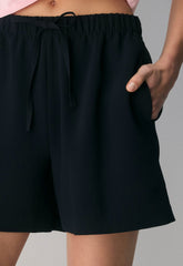 The Lodge Short™ Mid-Thigh - Crepette™ - BLACK