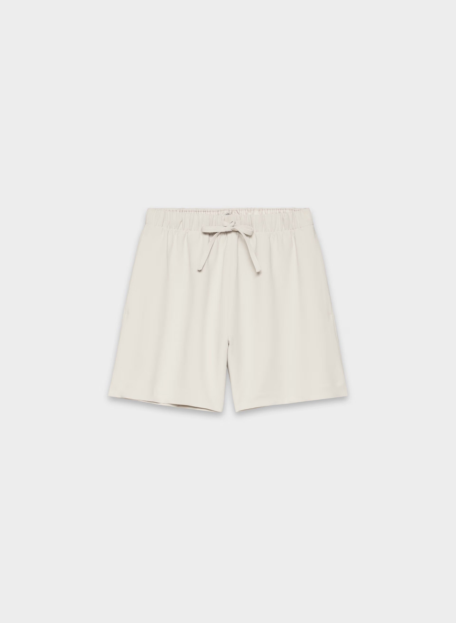 The Lodge Short™ Mid-Thigh - Crepette™ - METROPOLIS BEIGE