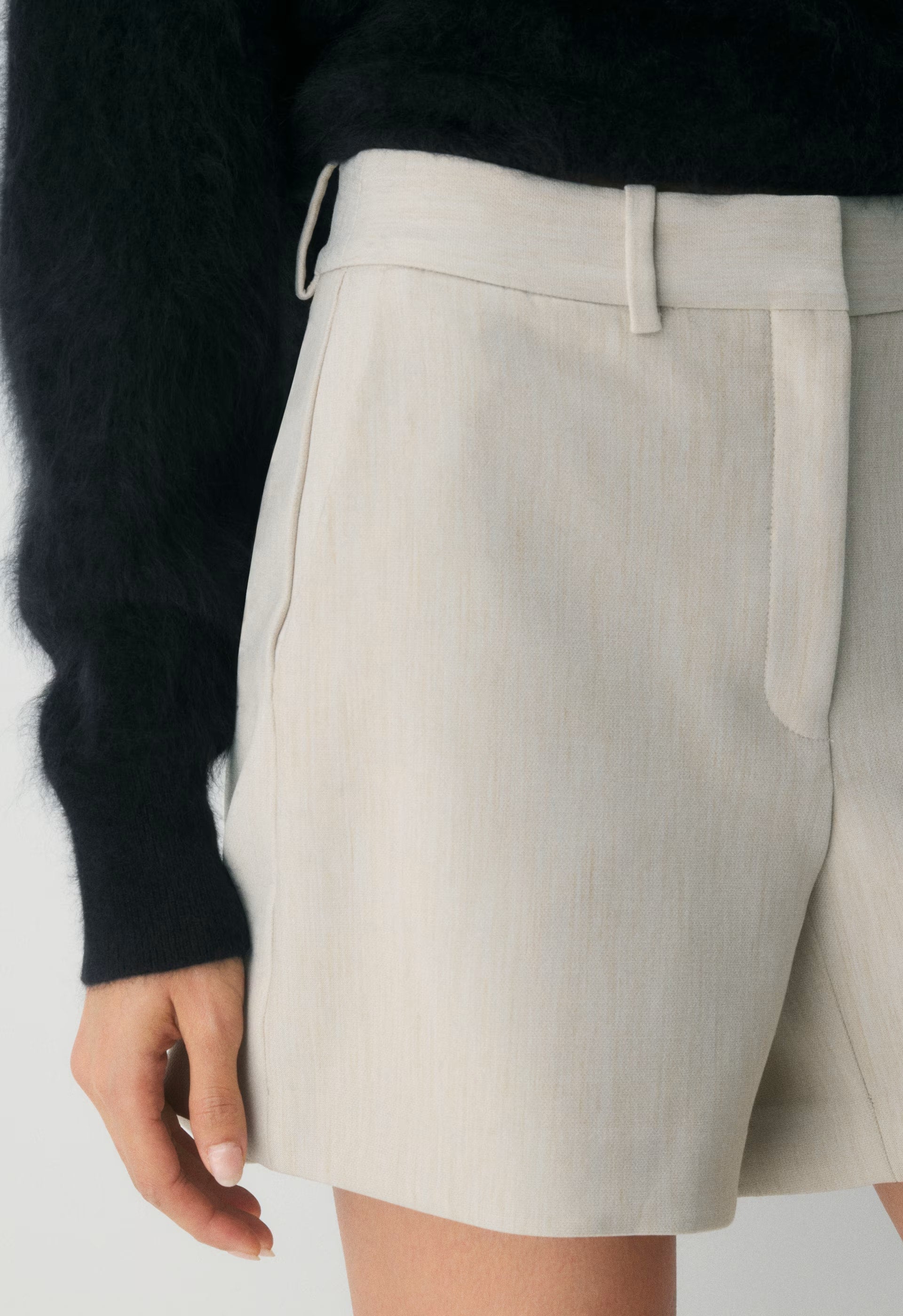 New Agency Mid-Thigh Short - Eversential™ - HEATHER MATTE PEARL