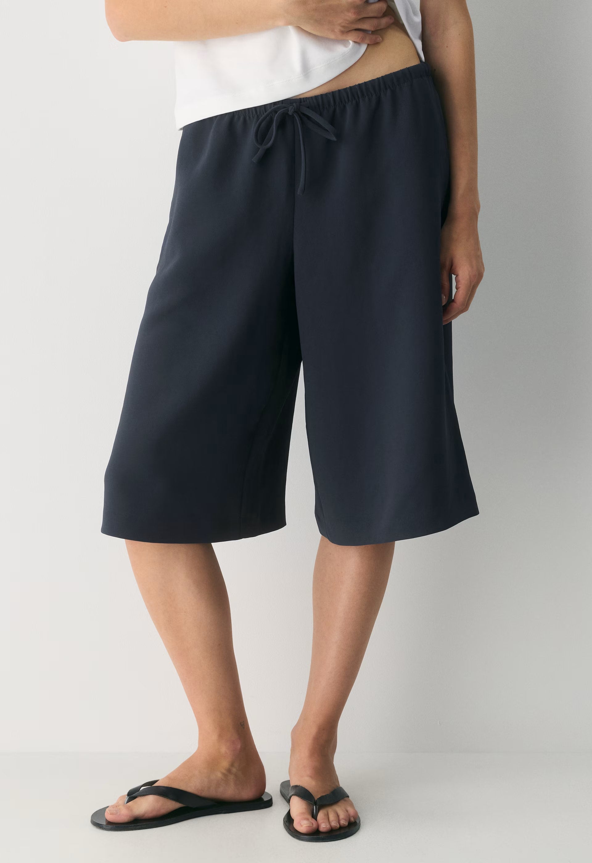 Jetway Short - Crepette™ - DARK NIGHT NAVY