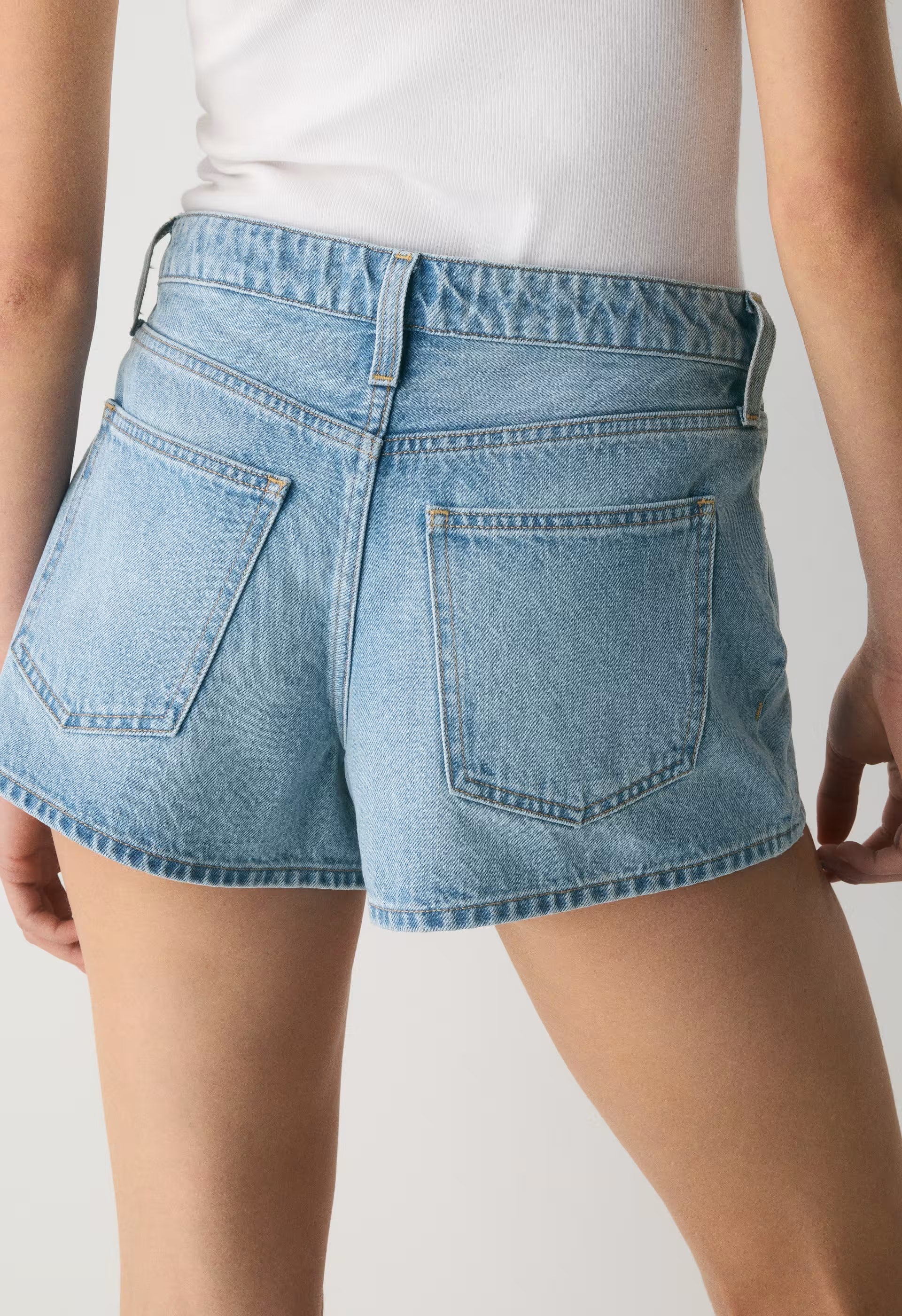 Denim Forum Alyssa Mid-Rise Mini Denim Short - 7 YRS BLEU TABOO