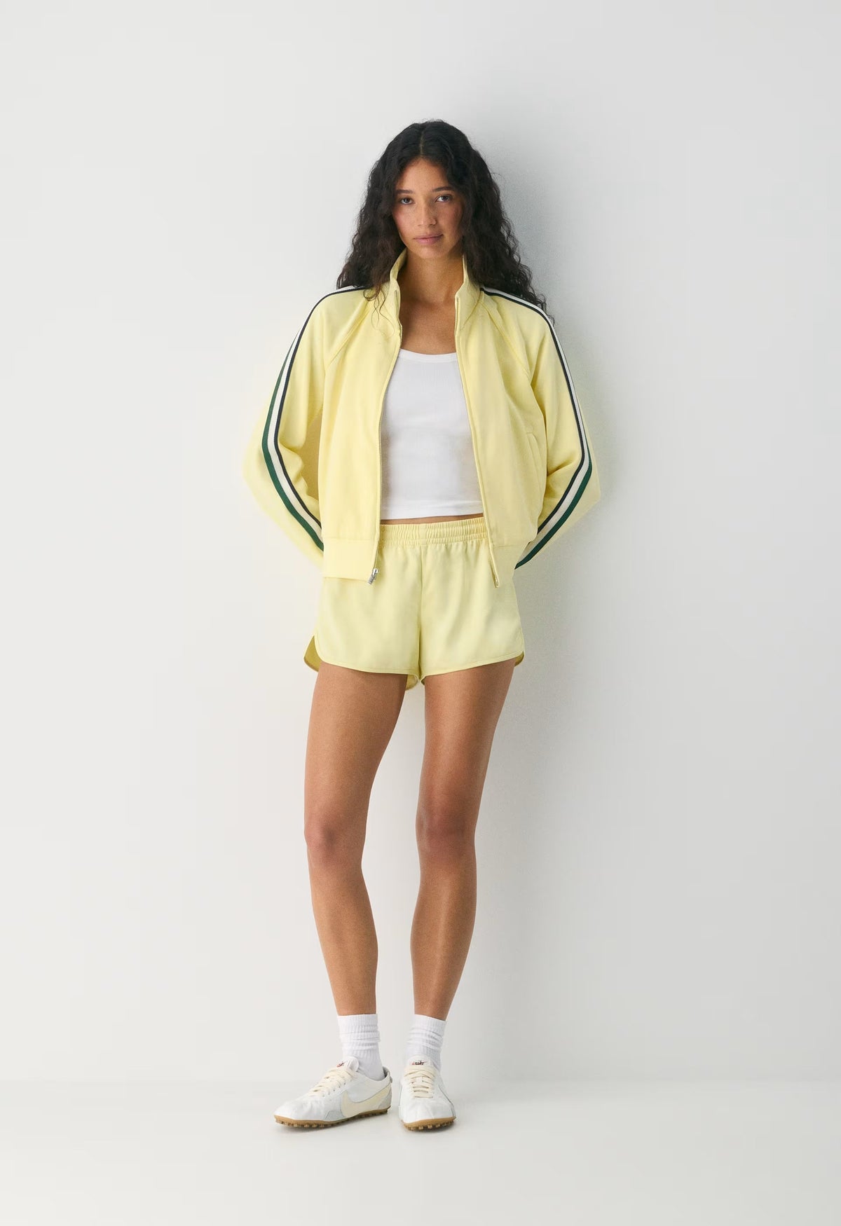 Curva Dolphin Short - LEMONADE /MULTI