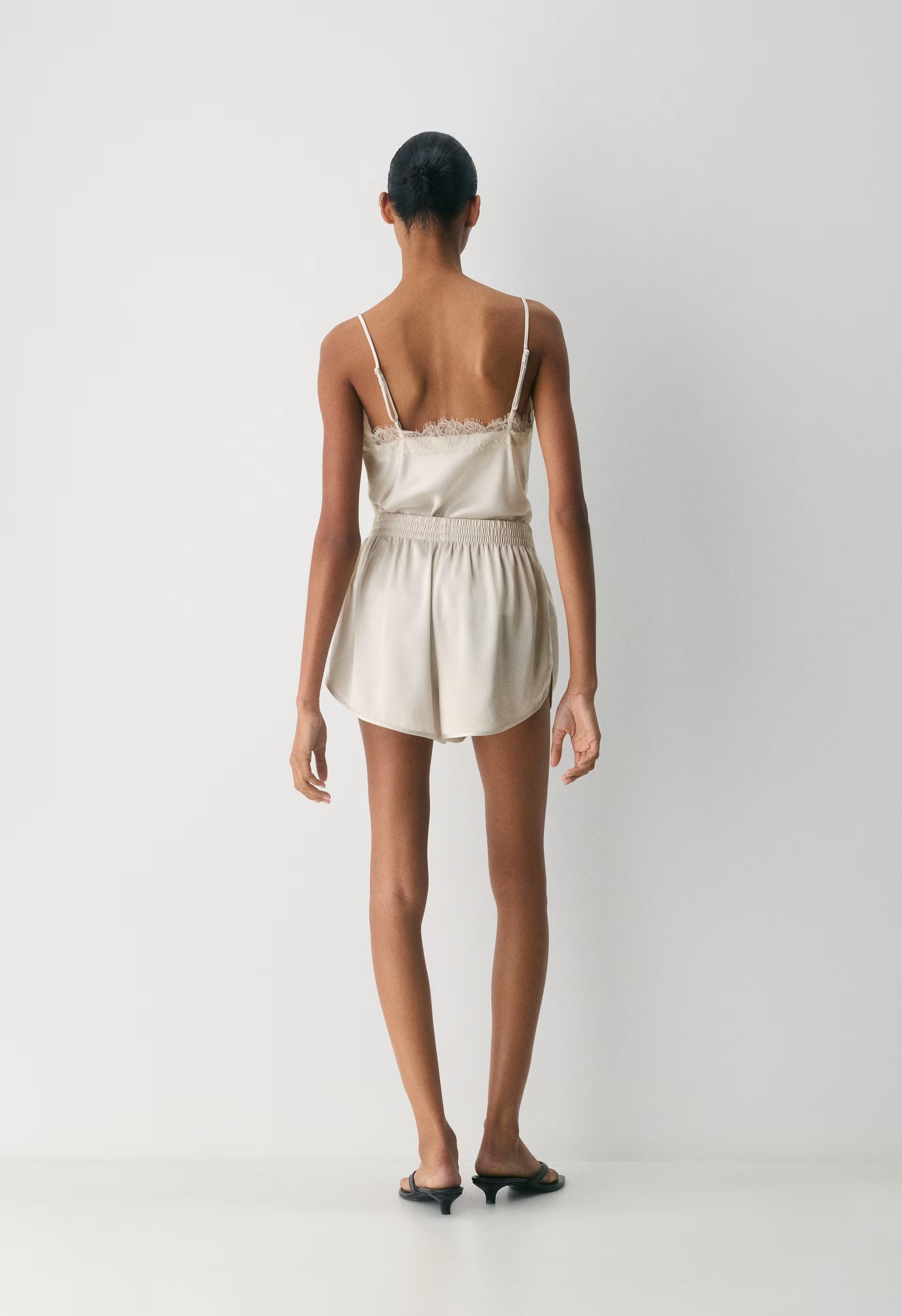 Hilltop Satin Short - METROPOLIS BEIGE