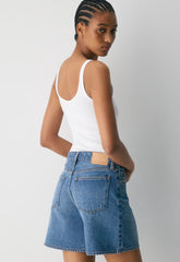 Denim Forum The ‘90s Vintage Hi Mid-Thigh Denim Short - 5 YRS KISS N TELL BLEU