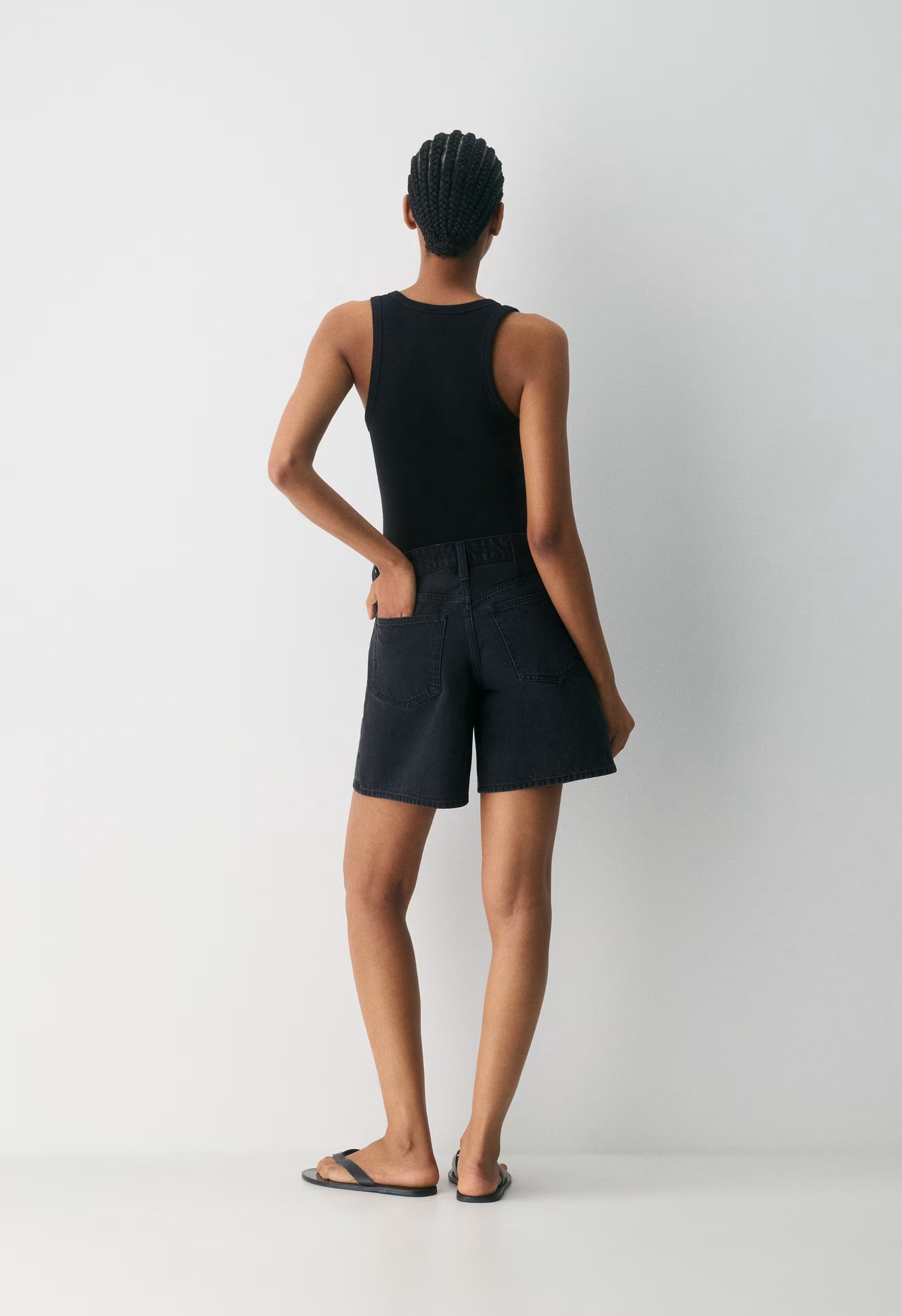 Denim Forum The ‘90s Vintage Hi Mid-Thigh Denim Short - BLACK EYELINER